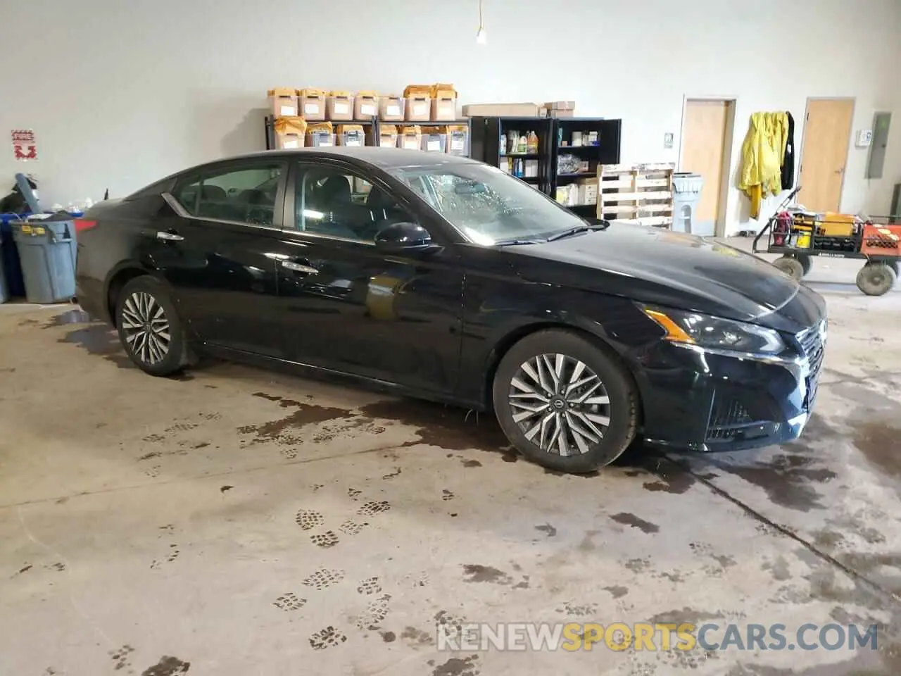 4 Photograph of a damaged car 1N4BL4DV2PN389532 NISSAN ALTIMA 2023