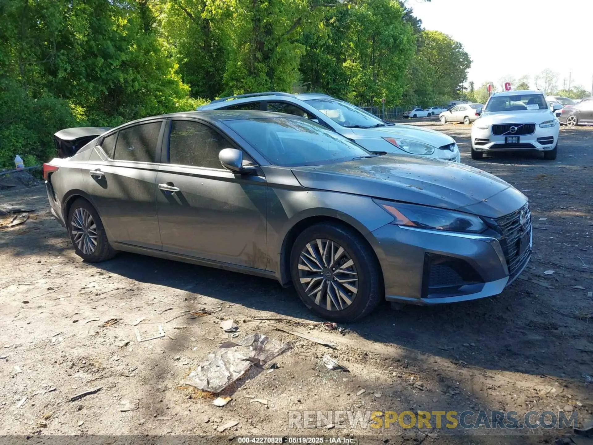 13 Photograph of a damaged car 1N4BL4DV2PN403042 NISSAN ALTIMA 2023