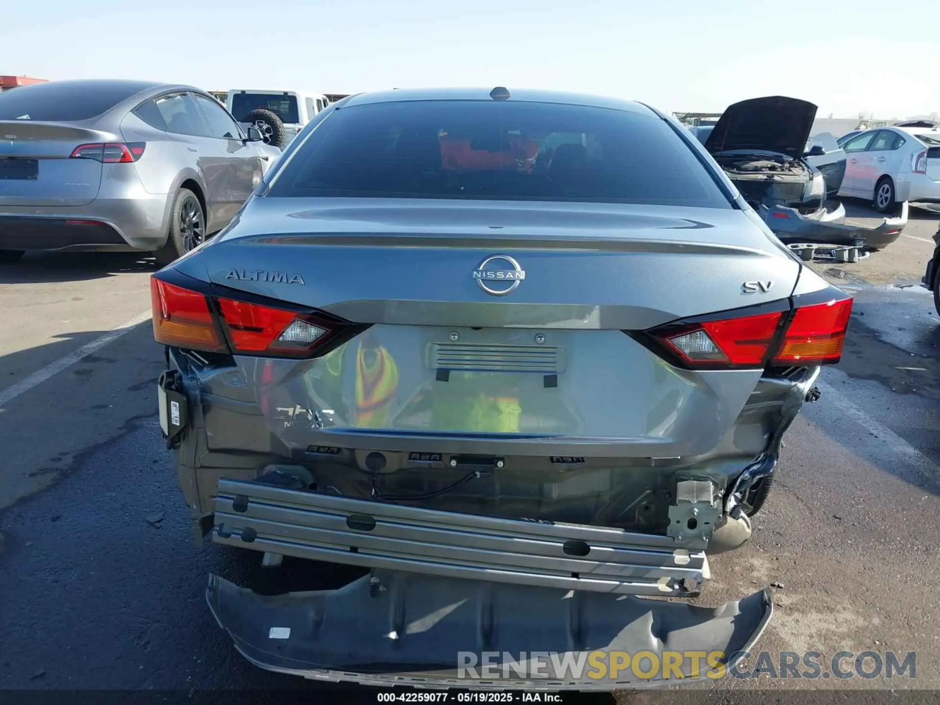 17 Photograph of a damaged car 1N4BL4DV3PN353476 NISSAN ALTIMA 2023