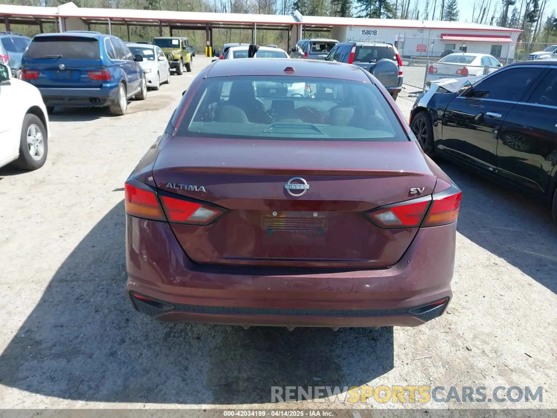 17 Photograph of a damaged car 1N4BL4DV3PN361075 NISSAN ALTIMA 2023