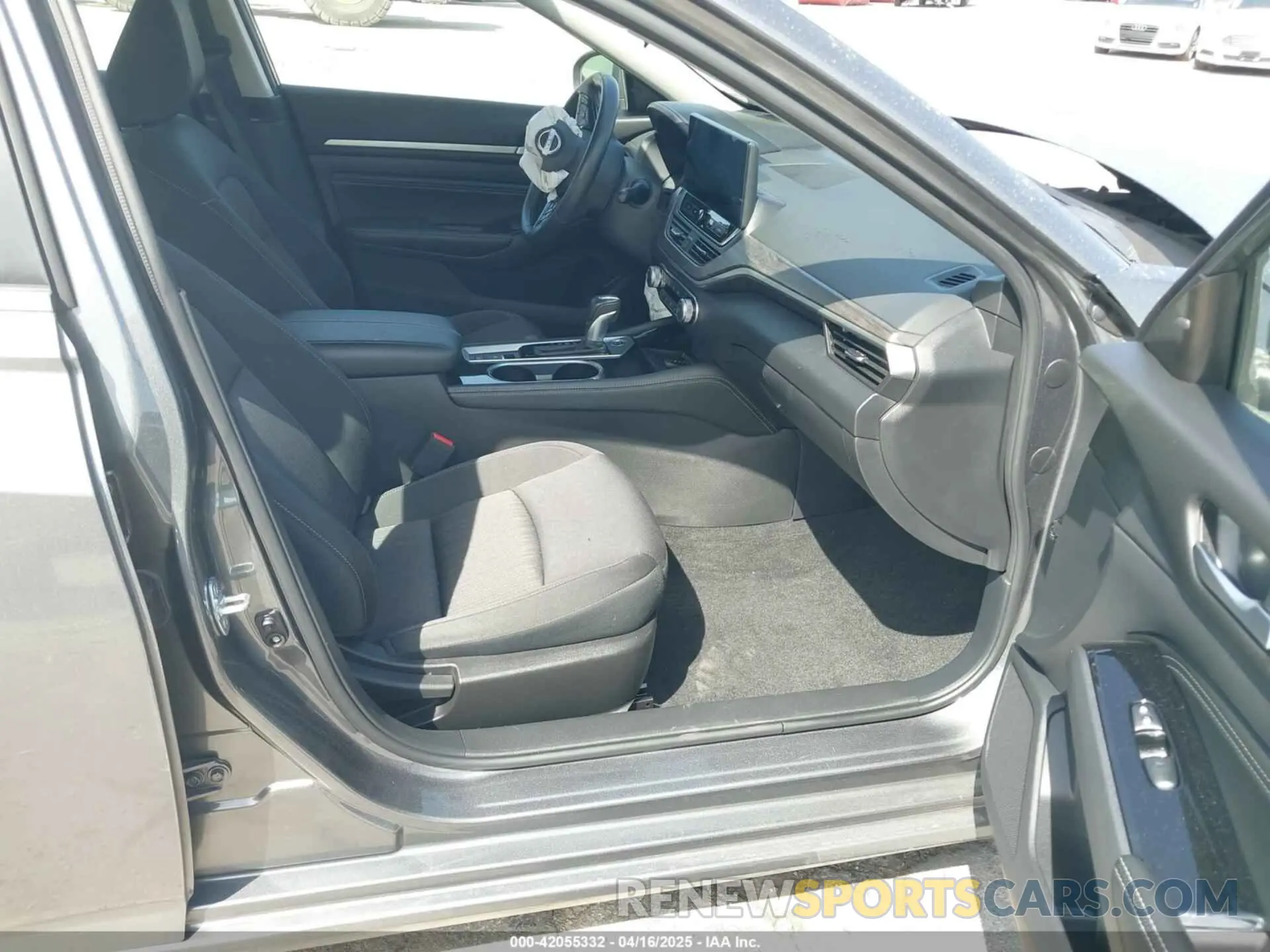 5 Photograph of a damaged car 1N4BL4DV3PN410873 NISSAN ALTIMA 2023