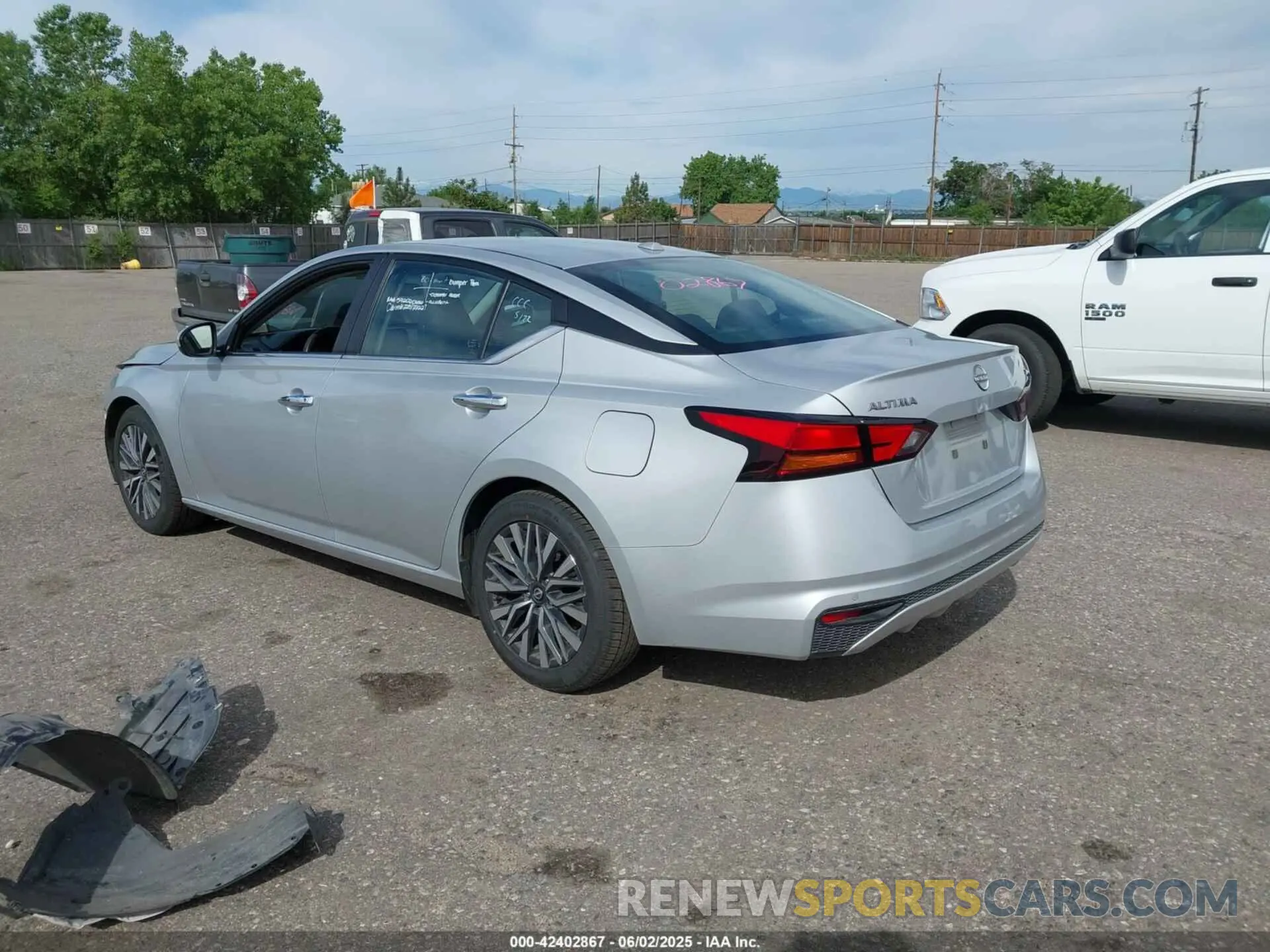 3 Photograph of a damaged car 1N4BL4DV4PN332376 NISSAN ALTIMA 2023
