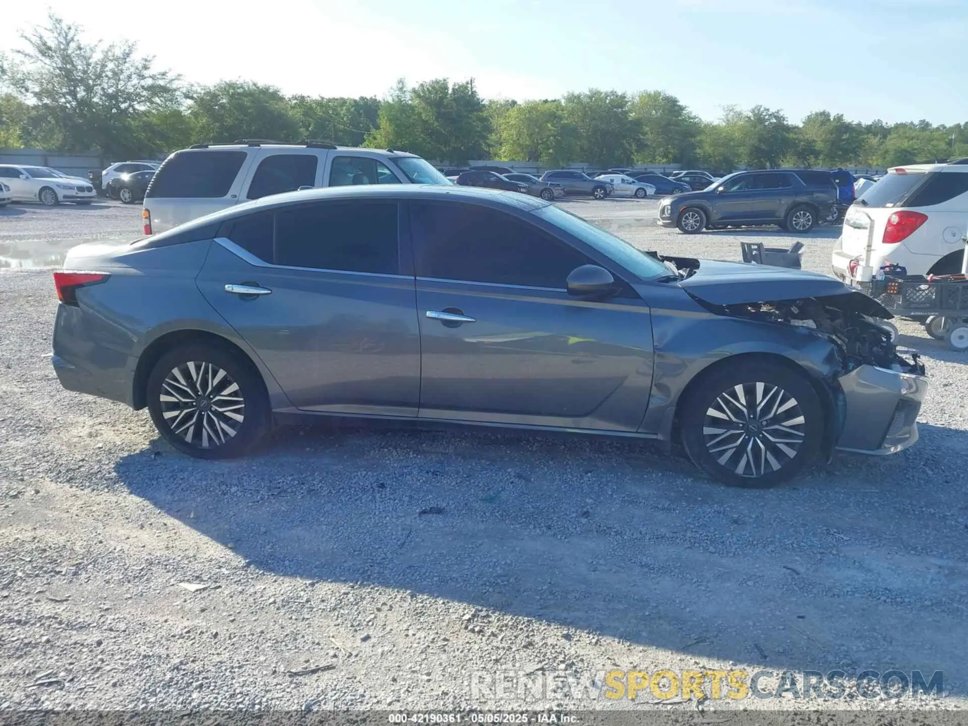 13 Photograph of a damaged car 1N4BL4DV5PN310998 NISSAN ALTIMA 2023