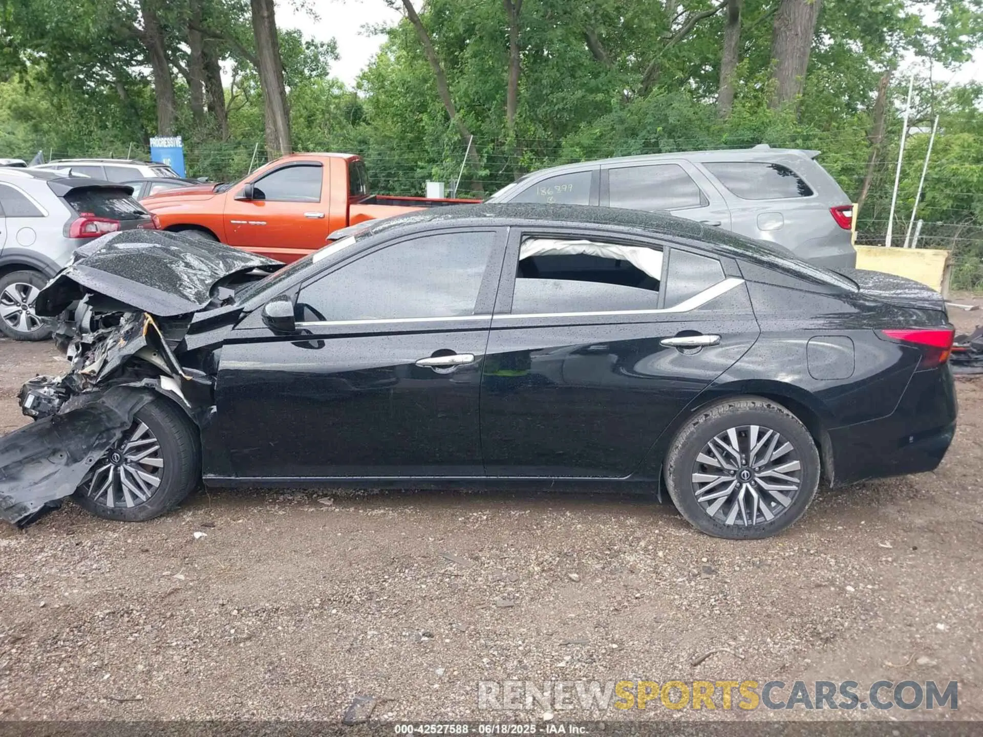 14 Photograph of a damaged car 1N4BL4DV5PN370800 NISSAN ALTIMA 2023