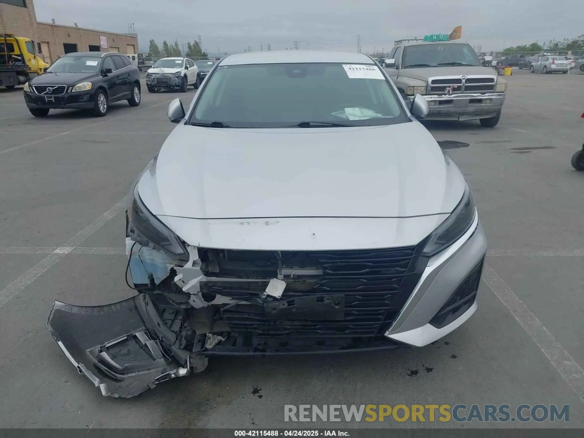 12 Photograph of a damaged car 1N4BL4DV5PN372417 NISSAN ALTIMA 2023
