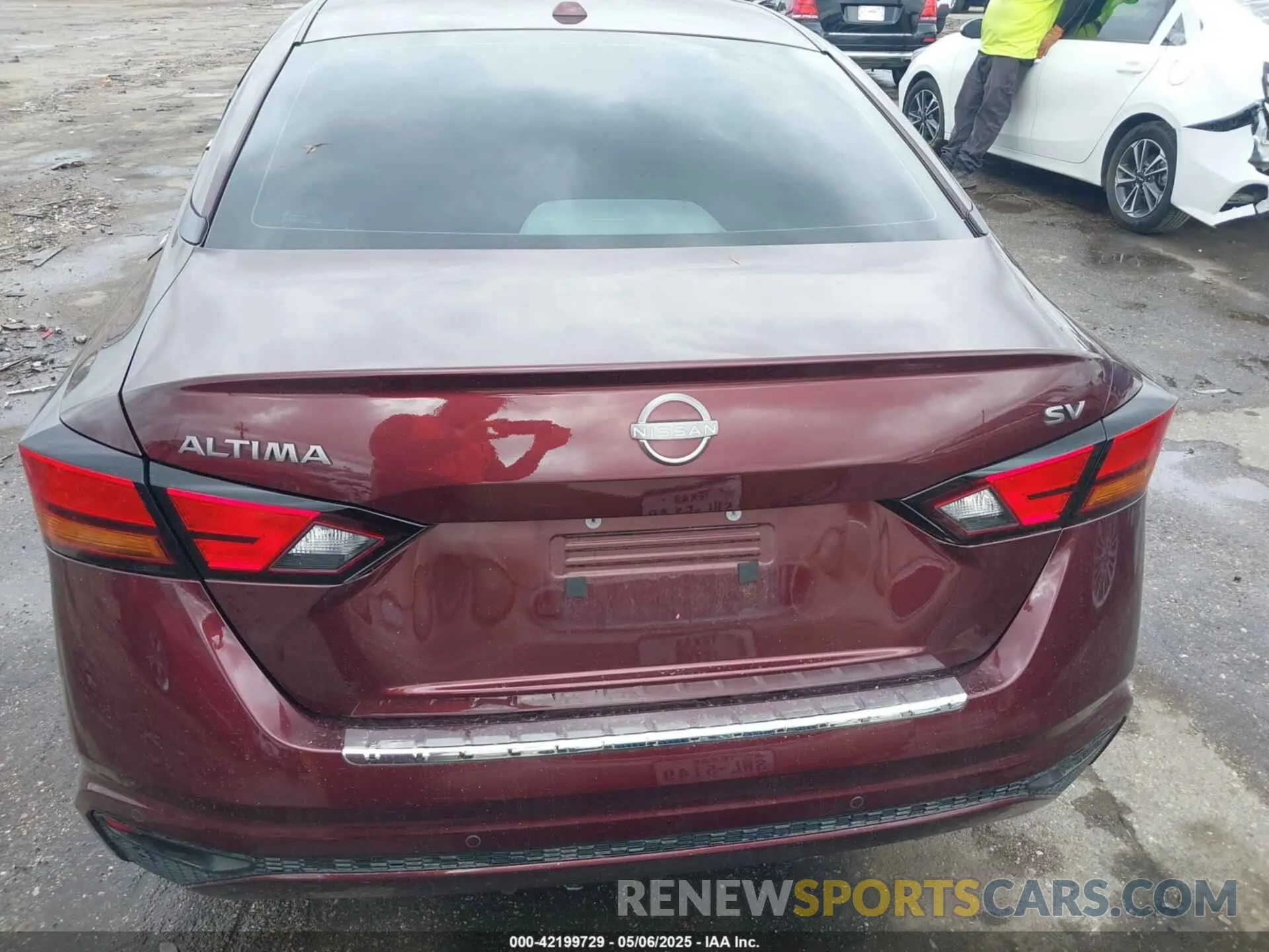 17 Photograph of a damaged car 1N4BL4DV5PN380257 NISSAN ALTIMA 2023