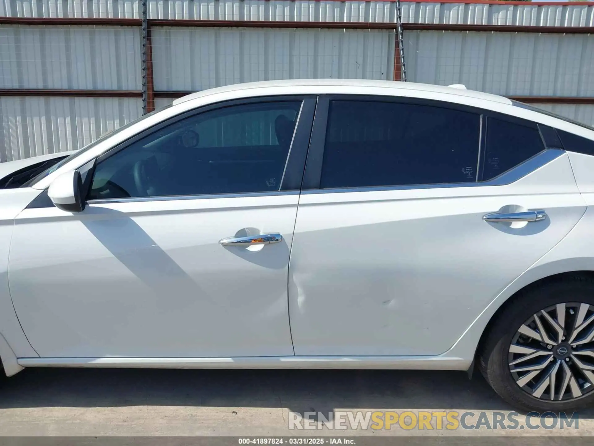 15 Photograph of a damaged car 1N4BL4DV5PN425648 NISSAN ALTIMA 2023