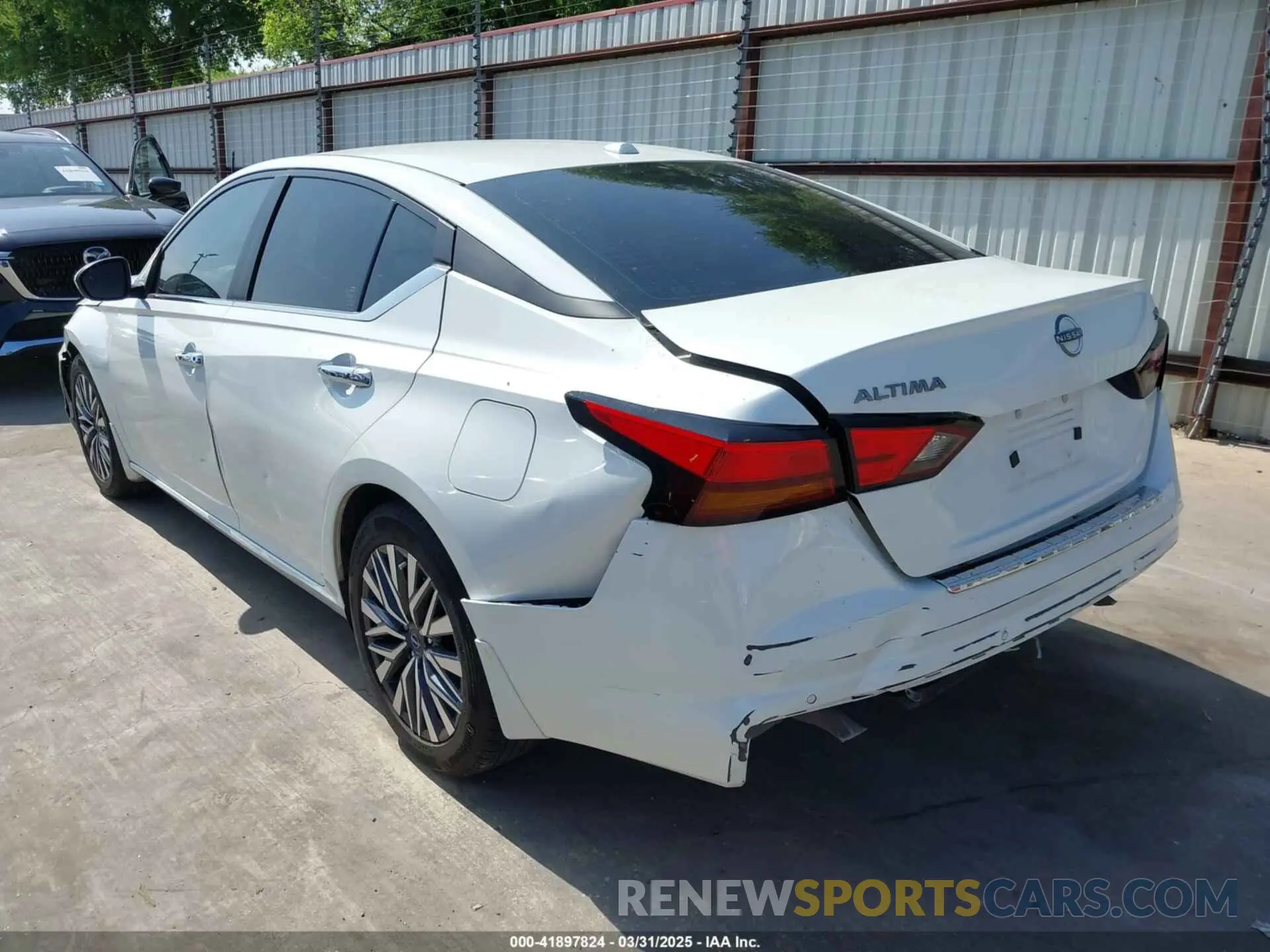 3 Photograph of a damaged car 1N4BL4DV5PN425648 NISSAN ALTIMA 2023