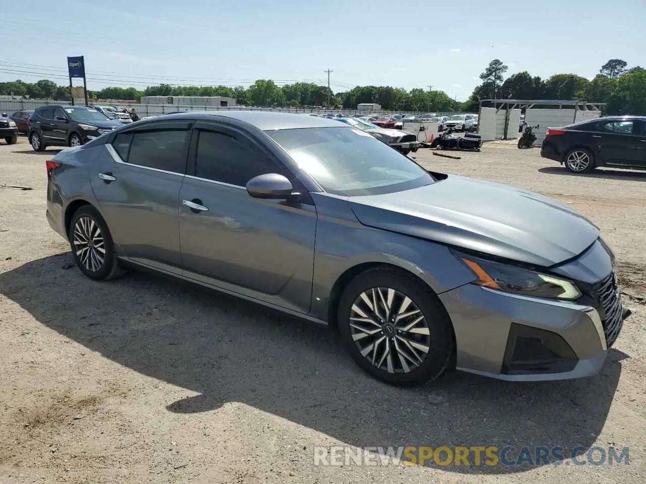 4 Photograph of a damaged car 1N4BL4DV6PN320178 NISSAN ALTIMA 2023