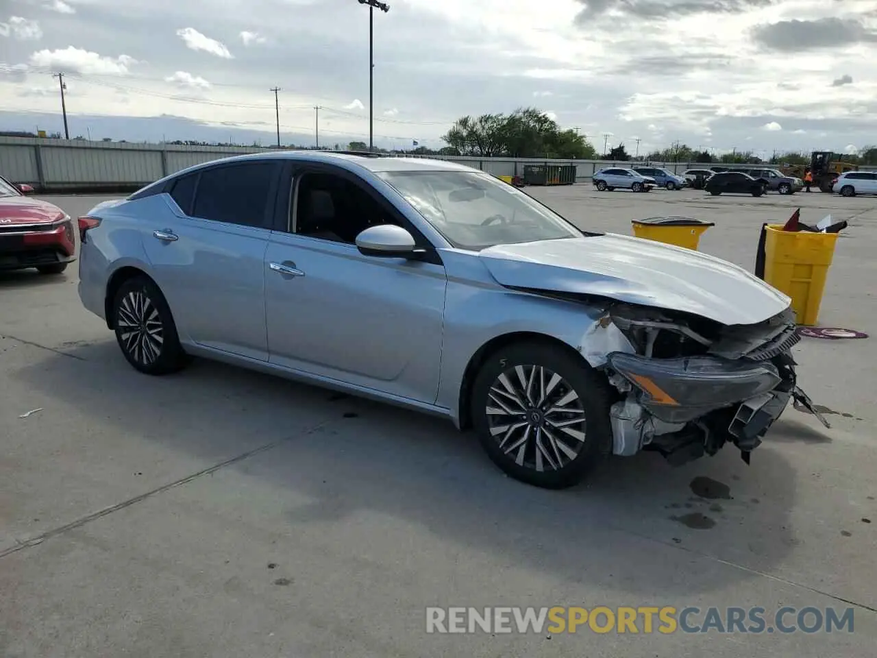 4 Photograph of a damaged car 1N4BL4DV6PN323176 NISSAN ALTIMA 2023
