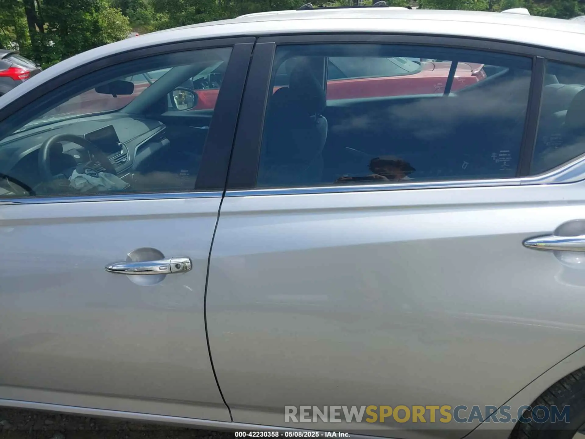 13 Photograph of a damaged car 1N4BL4DV6PN373754 NISSAN ALTIMA 2023