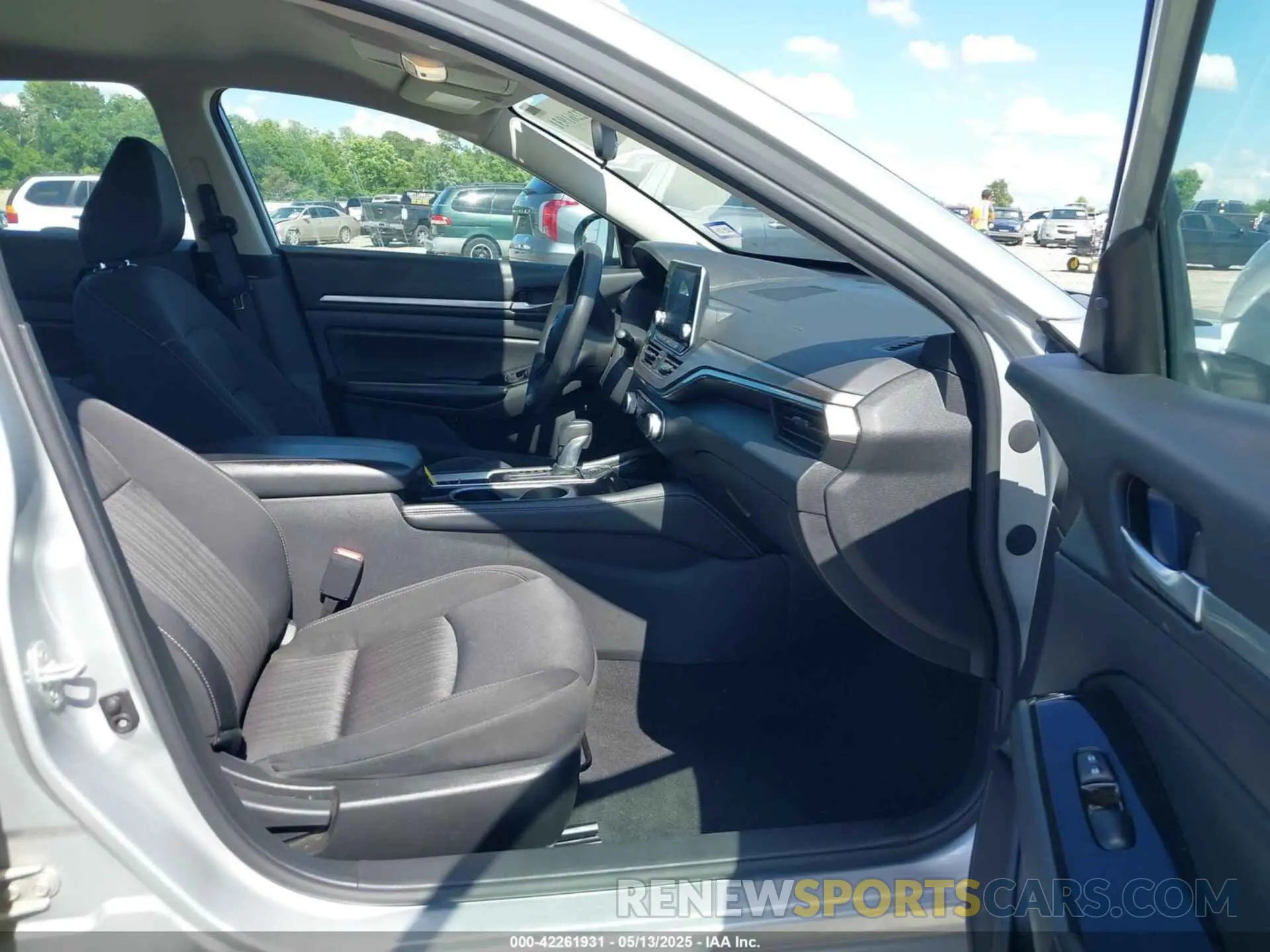 5 Photograph of a damaged car 1N4BL4DV6PN374547 NISSAN ALTIMA 2023