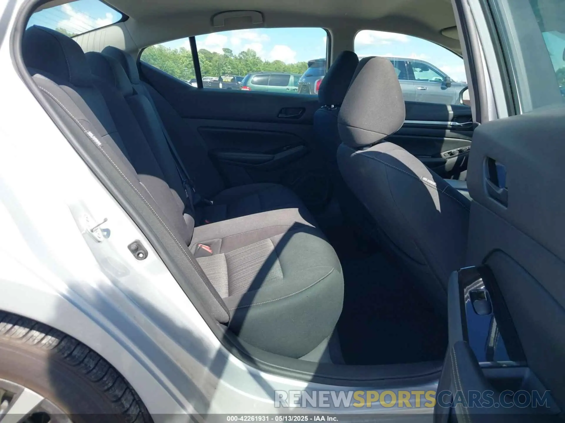 8 Photograph of a damaged car 1N4BL4DV6PN374547 NISSAN ALTIMA 2023