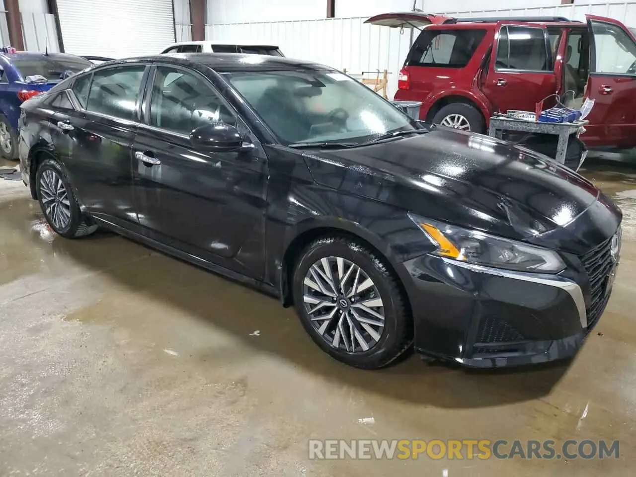 4 Photograph of a damaged car 1N4BL4DV6PN425450 NISSAN ALTIMA 2023