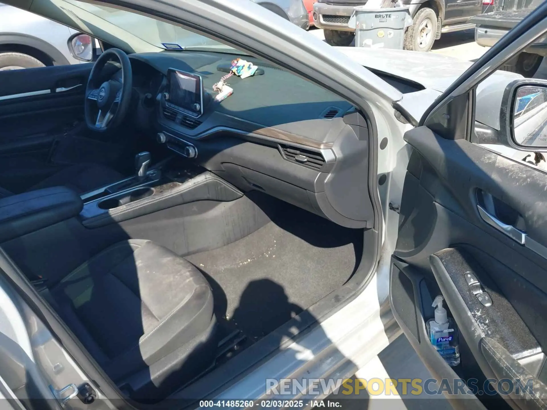 5 Photograph of a damaged car 1N4BL4DV7PN333490 NISSAN ALTIMA 2023