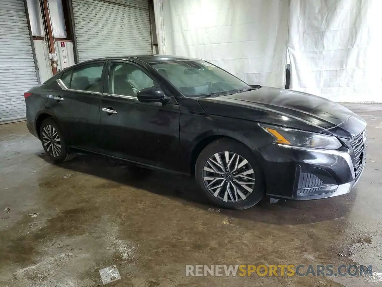 4 Photograph of a damaged car 1N4BL4DV7PN353299 NISSAN ALTIMA 2023