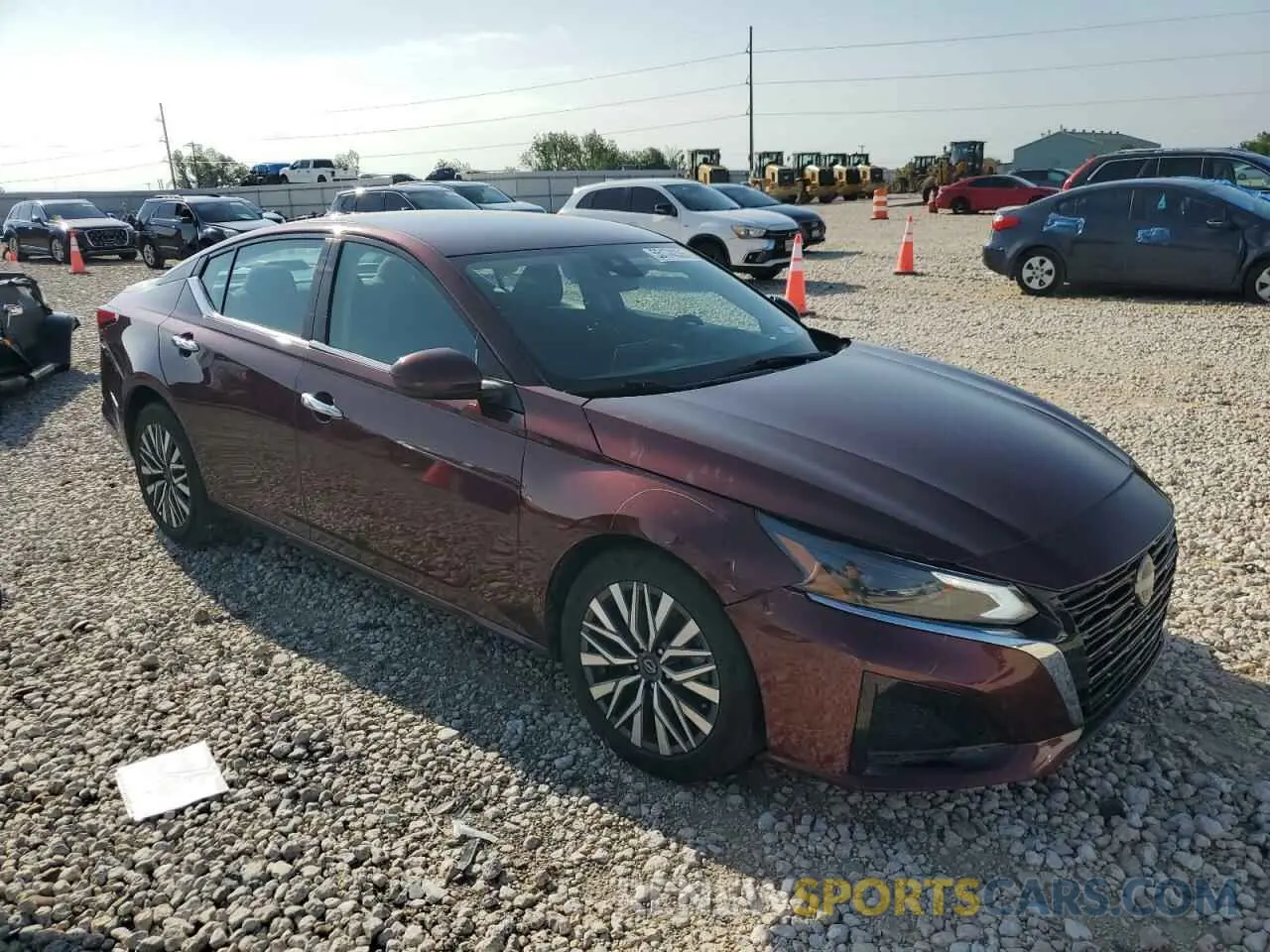 4 Photograph of a damaged car 1N4BL4DV7PN374962 NISSAN ALTIMA 2023