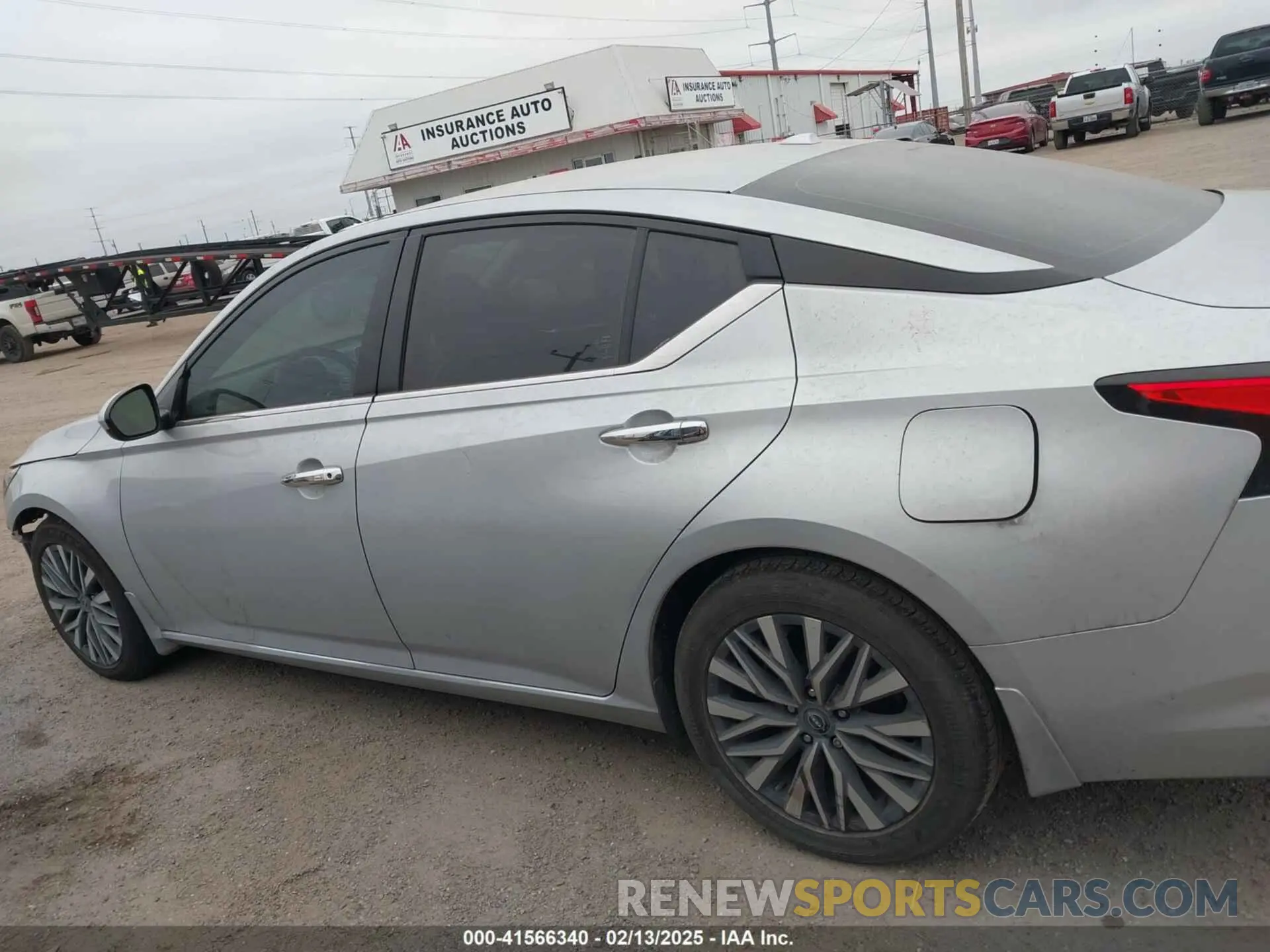 14 Photograph of a damaged car 1N4BL4DV7PN399537 NISSAN ALTIMA 2023