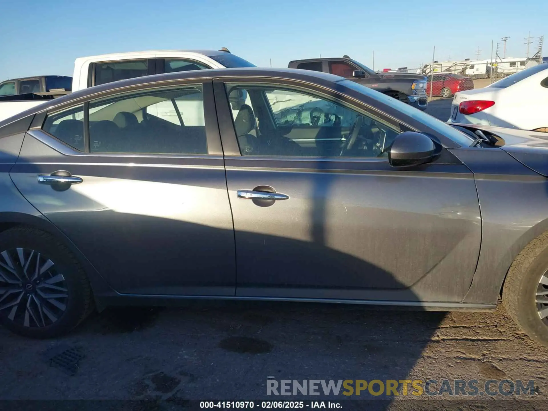 13 Photograph of a damaged car 1N4BL4DV8PN346121 NISSAN ALTIMA 2023
