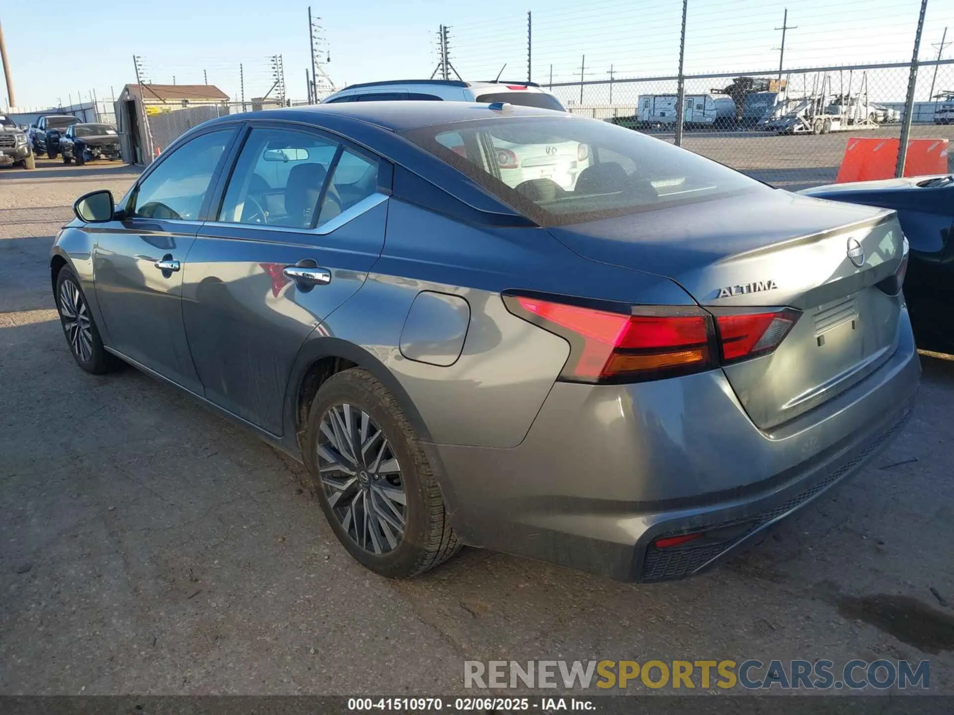 3 Photograph of a damaged car 1N4BL4DV8PN346121 NISSAN ALTIMA 2023