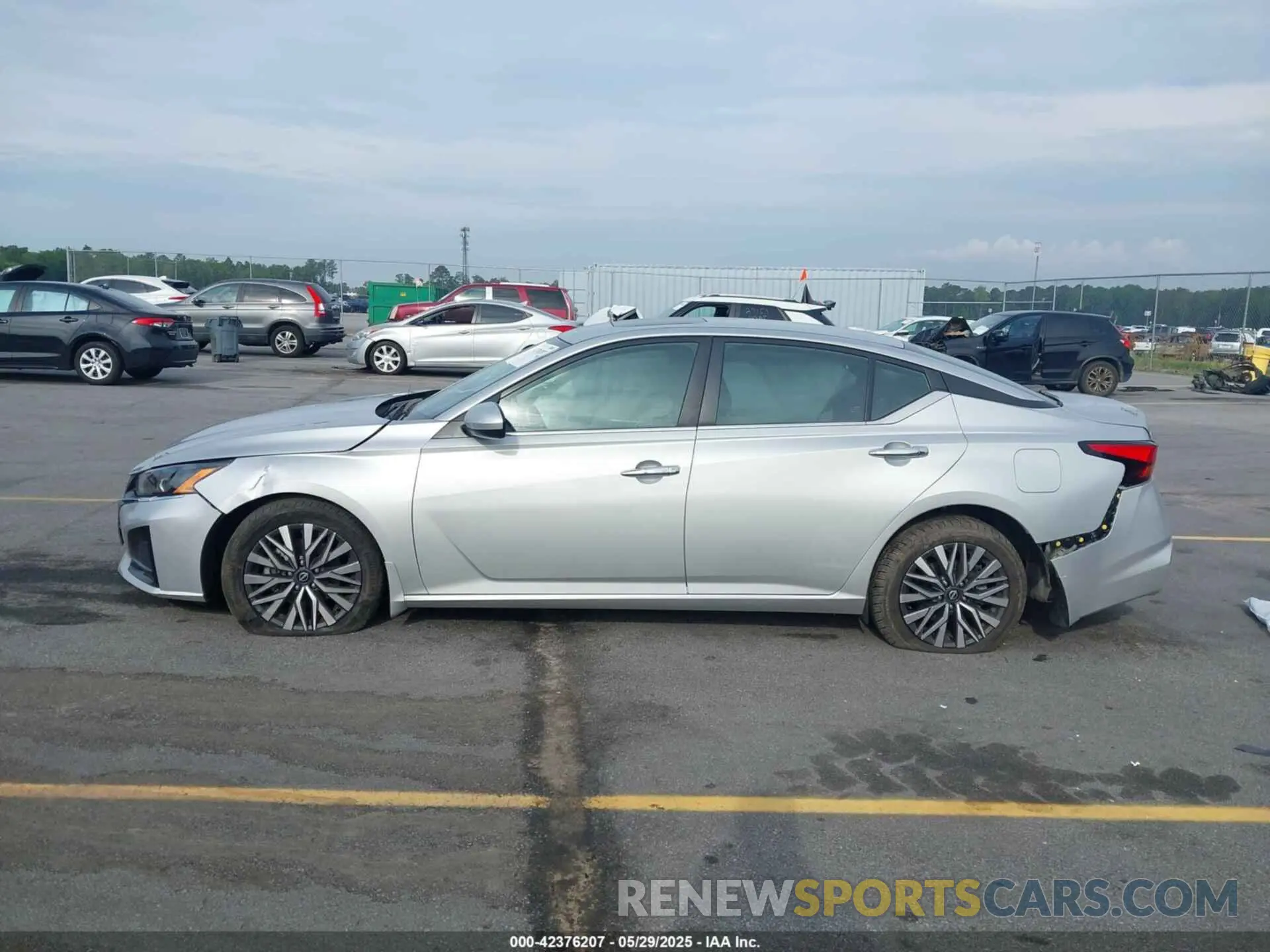 15 Photograph of a damaged car 1N4BL4DV8PN379930 NISSAN ALTIMA 2023