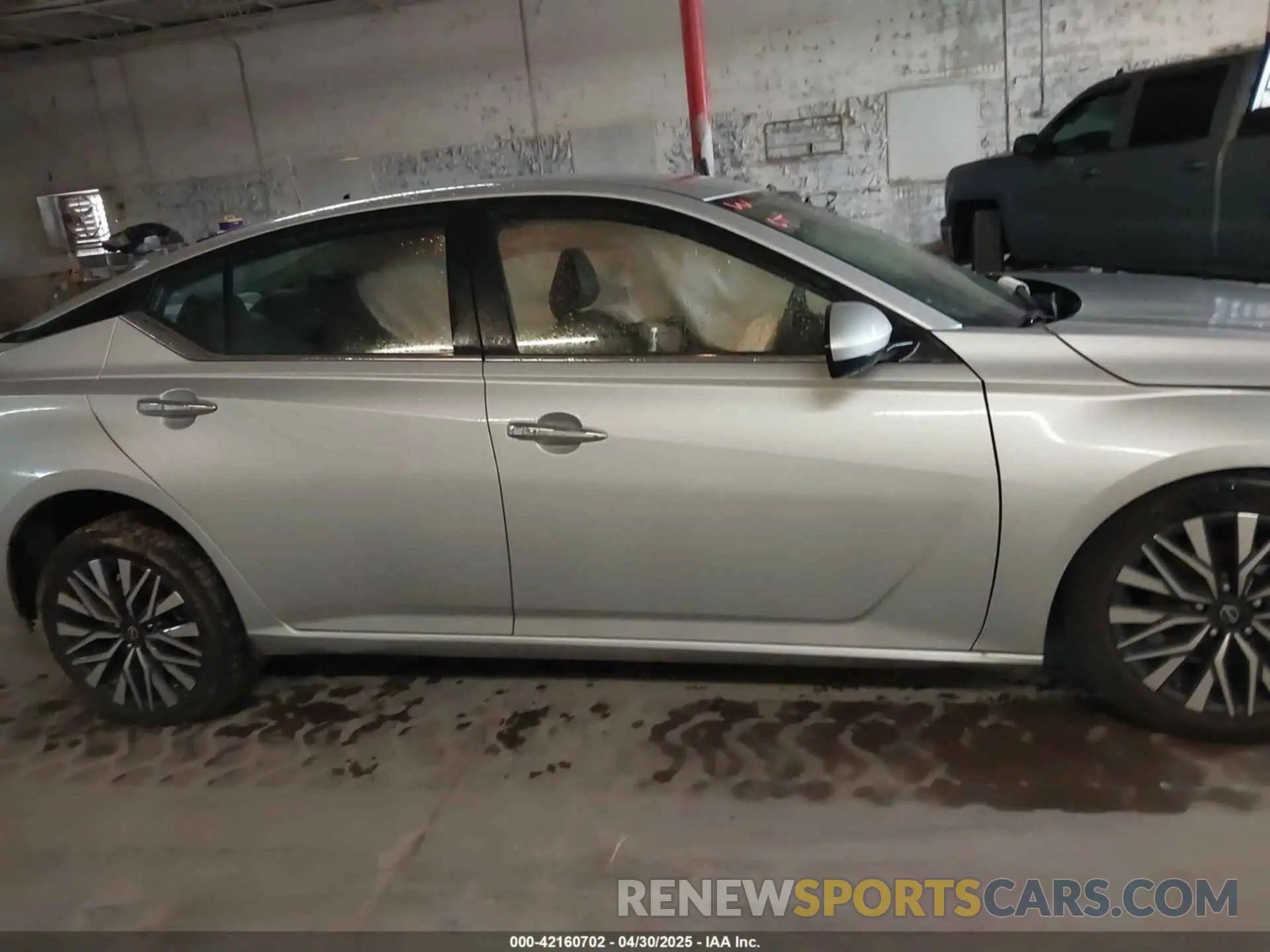 12 Photograph of a damaged car 1N4BL4DV9PN305299 NISSAN ALTIMA 2023