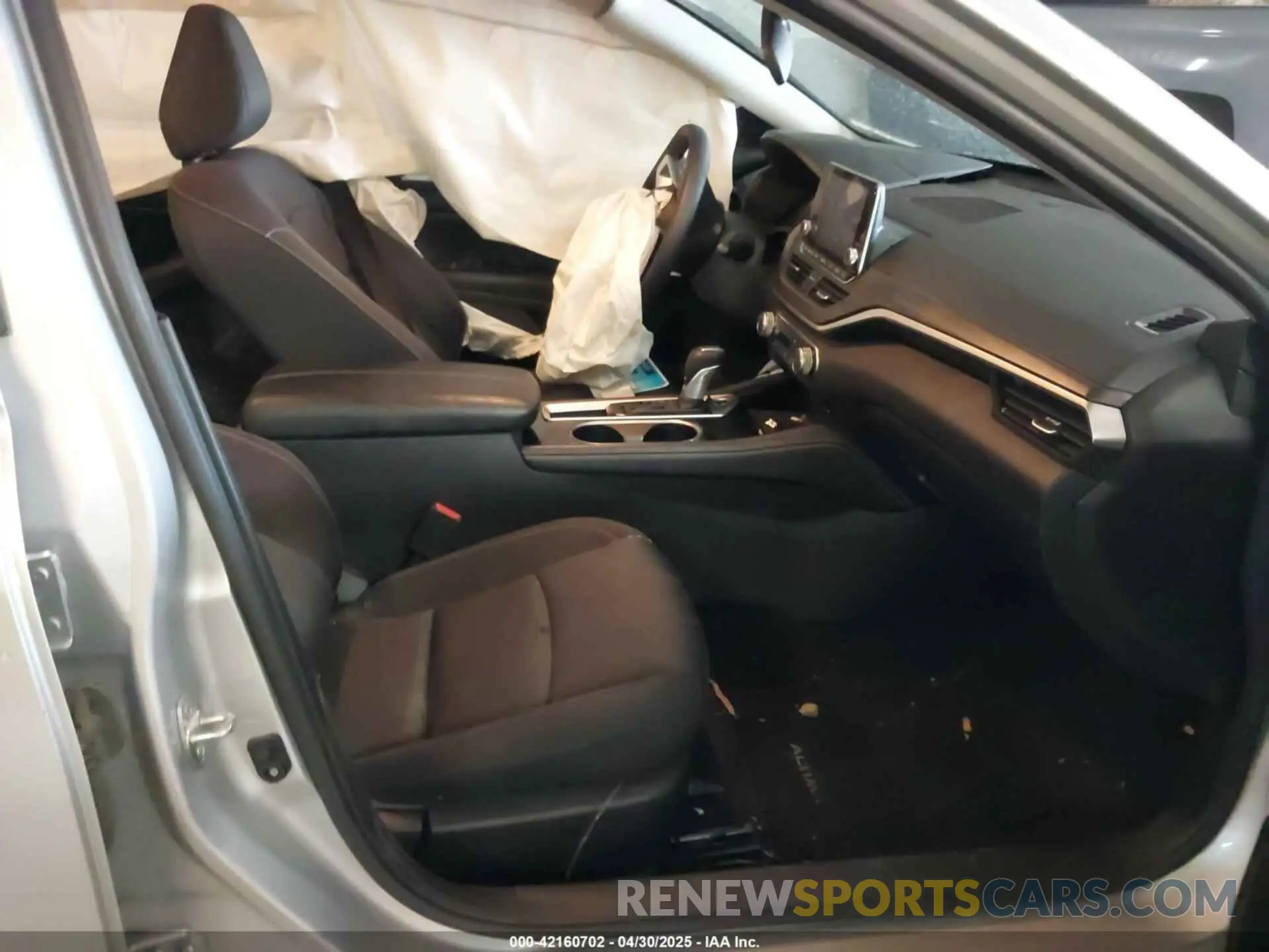 5 Photograph of a damaged car 1N4BL4DV9PN305299 NISSAN ALTIMA 2023