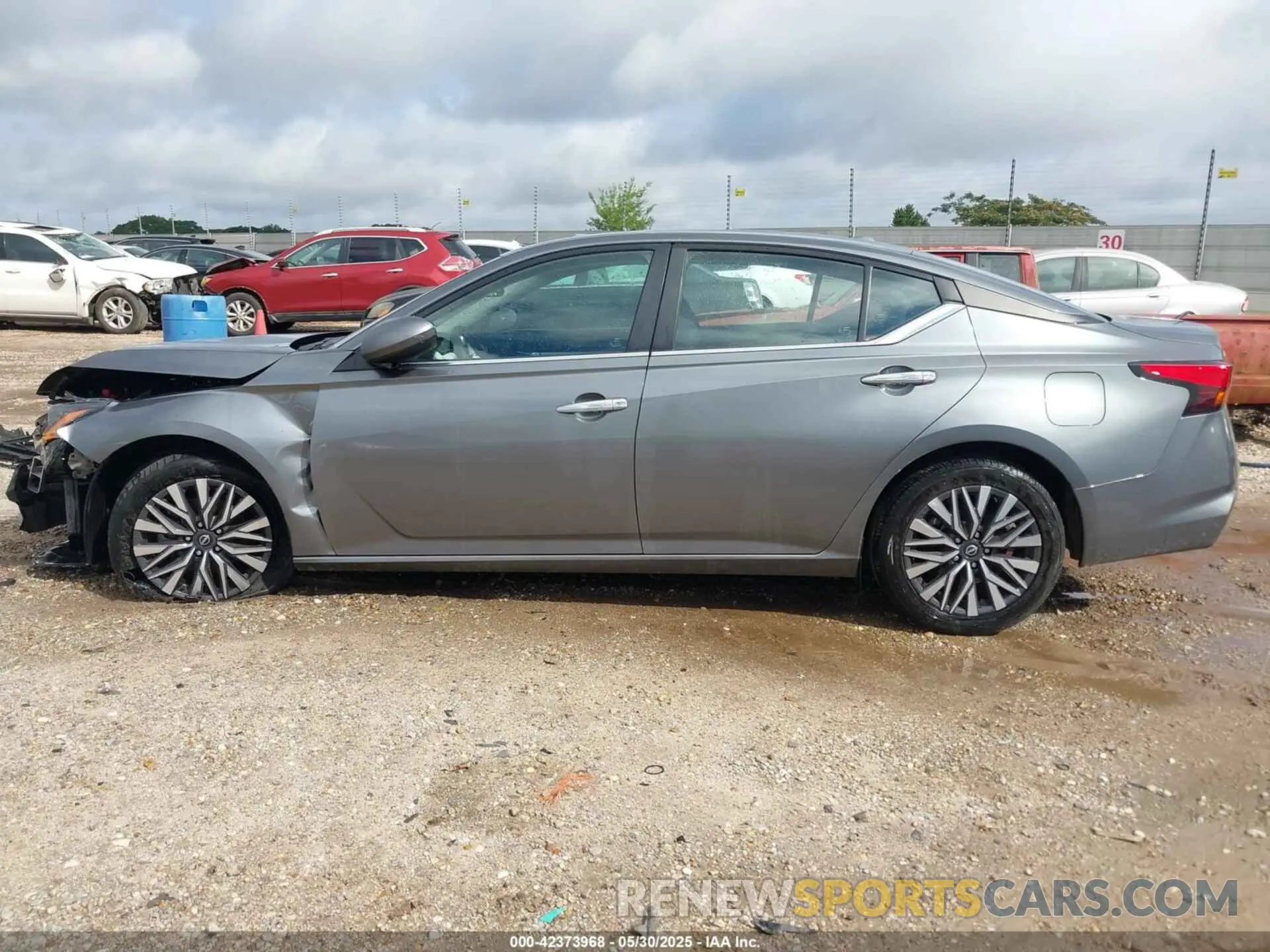 14 Photograph of a damaged car 1N4BL4DV9PN329053 NISSAN ALTIMA 2023