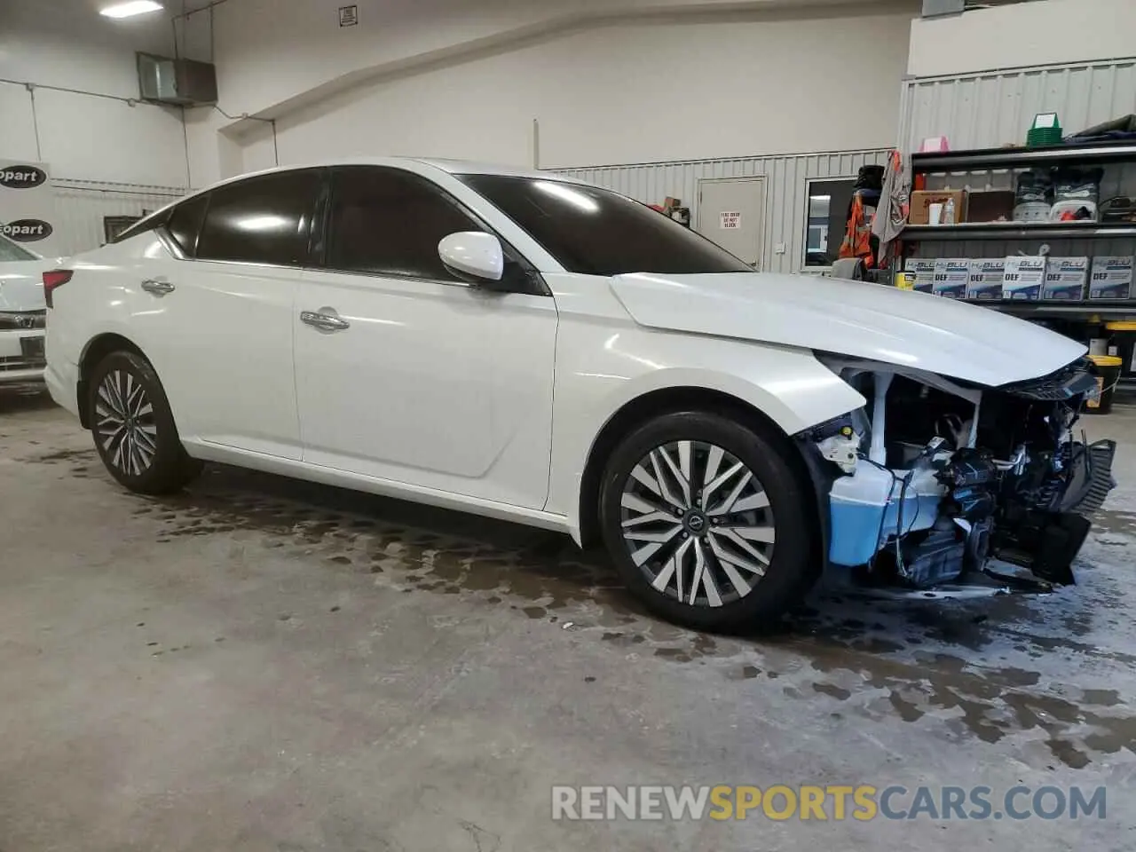 4 Photograph of a damaged car 1N4BL4DV9PN331241 NISSAN ALTIMA 2023