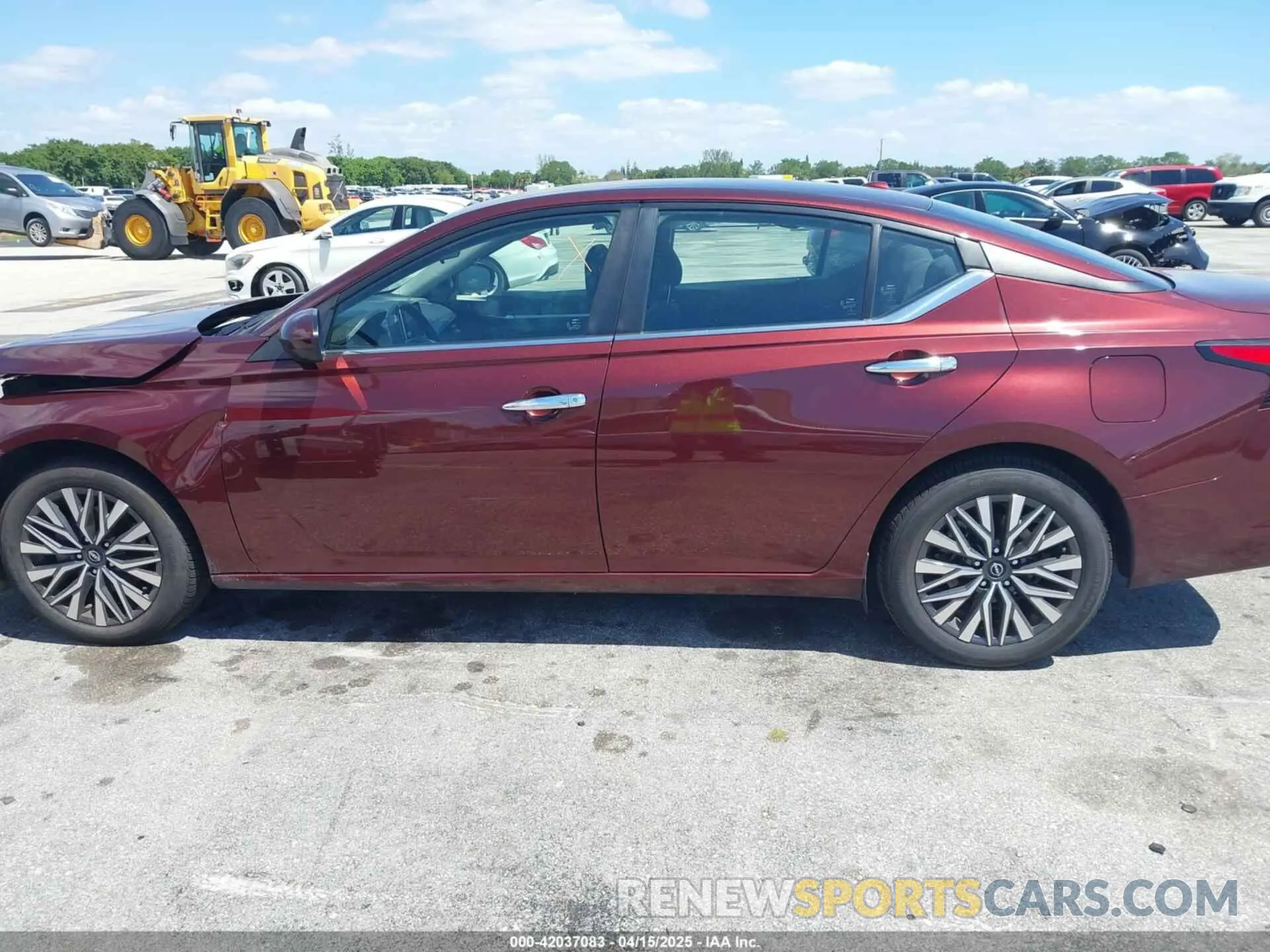 14 Photograph of a damaged car 1N4BL4DV9PN360495 NISSAN ALTIMA 2023