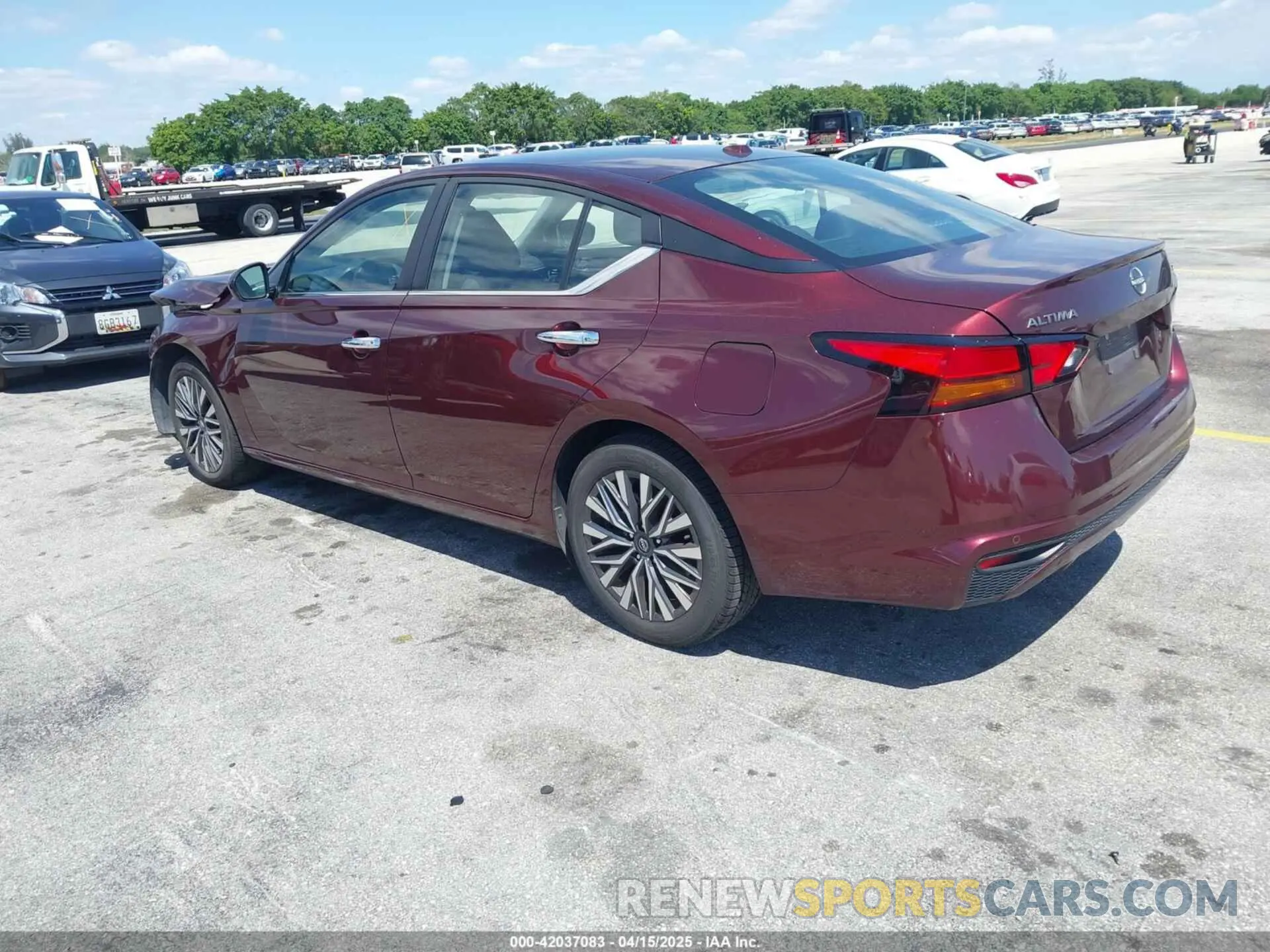 3 Photograph of a damaged car 1N4BL4DV9PN360495 NISSAN ALTIMA 2023