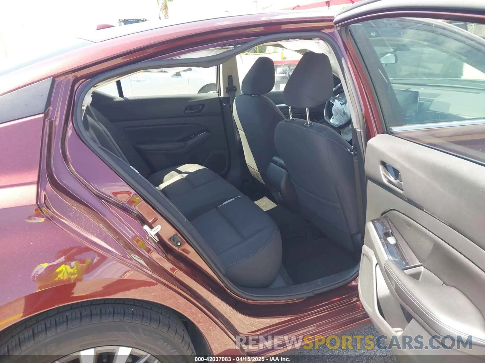 8 Photograph of a damaged car 1N4BL4DV9PN360495 NISSAN ALTIMA 2023
