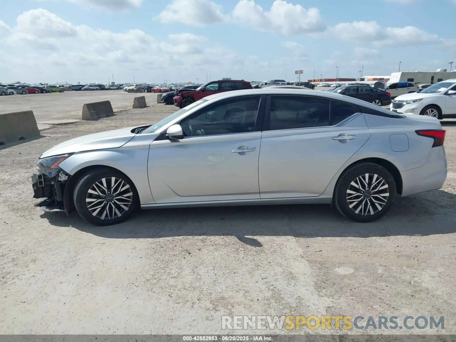 14 Photograph of a damaged car 1N4BL4DV9PN424258 NISSAN ALTIMA 2023