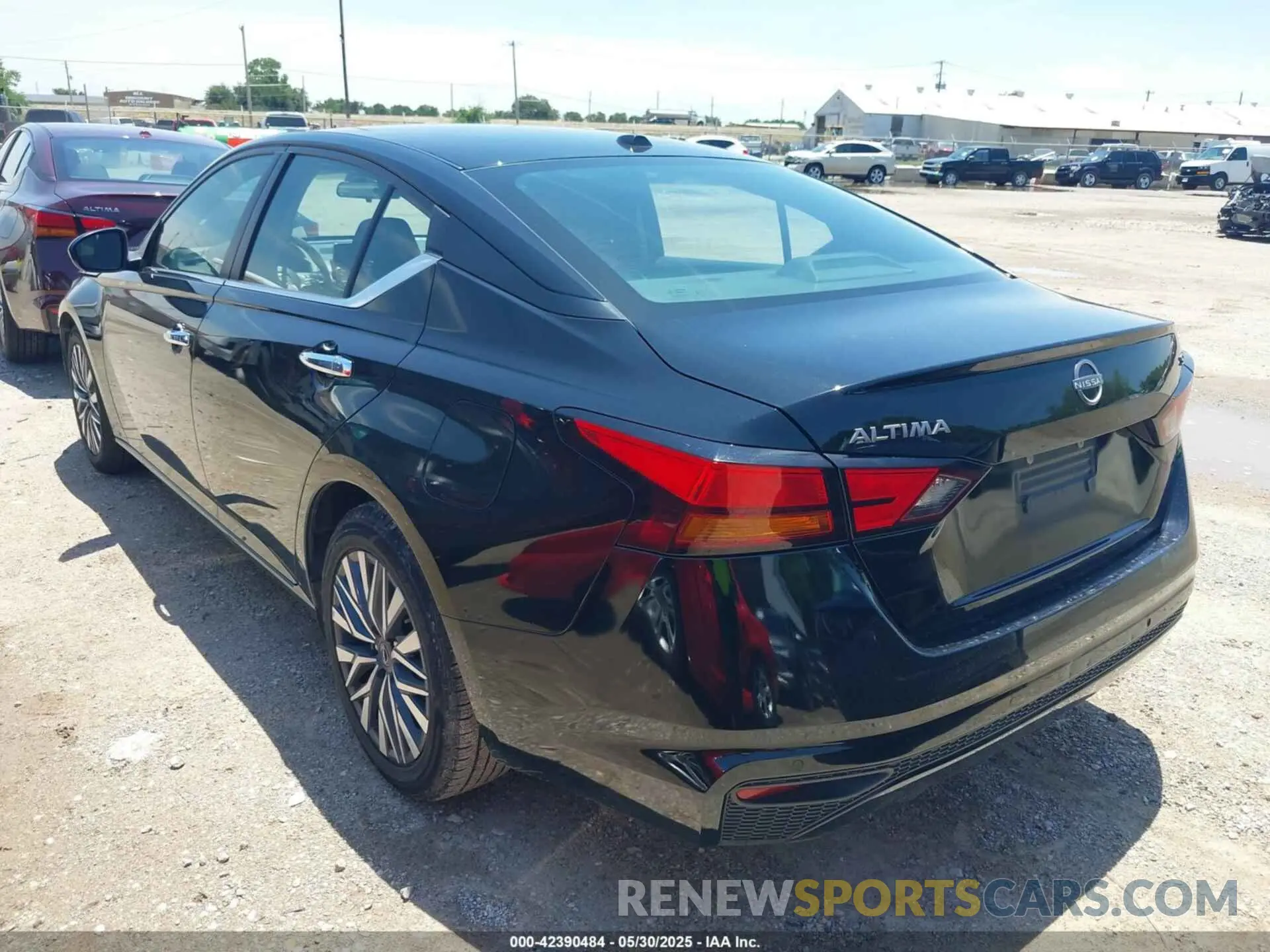 3 Photograph of a damaged car 1N4BL4DVXPN313556 NISSAN ALTIMA 2023