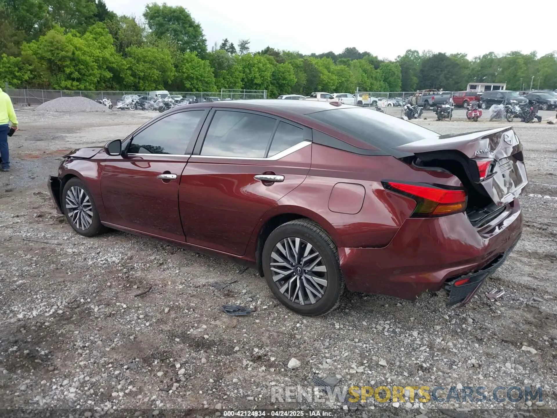 3 Photograph of a damaged car 1N4BL4DVXPN320667 NISSAN ALTIMA 2023