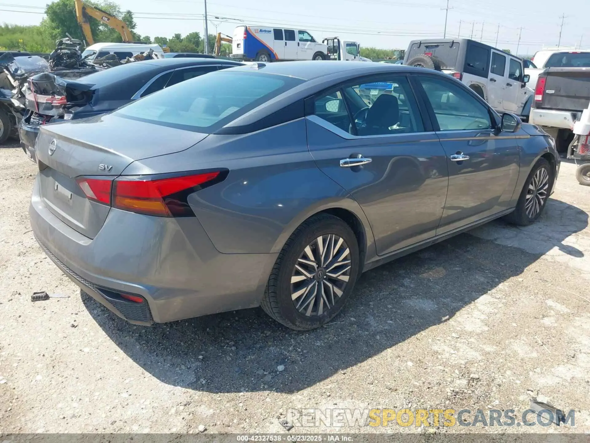 4 Photograph of a damaged car 1N4BL4DVXPN324993 NISSAN ALTIMA 2023