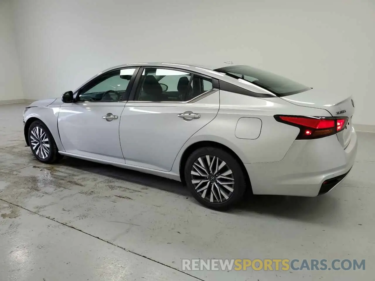 2 Photograph of a damaged car 1N4BL4DVXPN333421 NISSAN ALTIMA 2023
