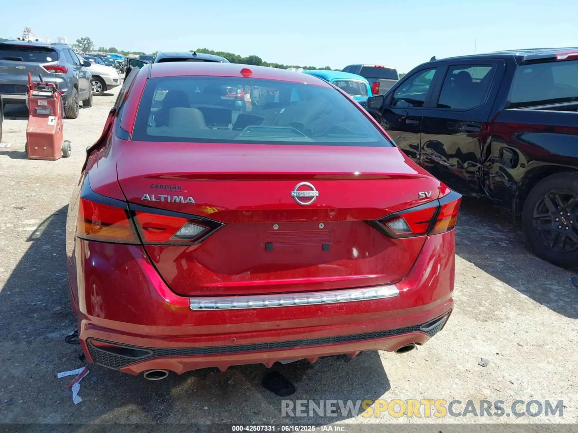 16 Photograph of a damaged car 1N4BL4DVXPN353118 NISSAN ALTIMA 2023