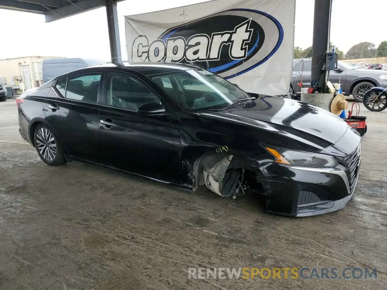 4 Photograph of a damaged car 1N4BL4DVXPN371800 NISSAN ALTIMA 2023