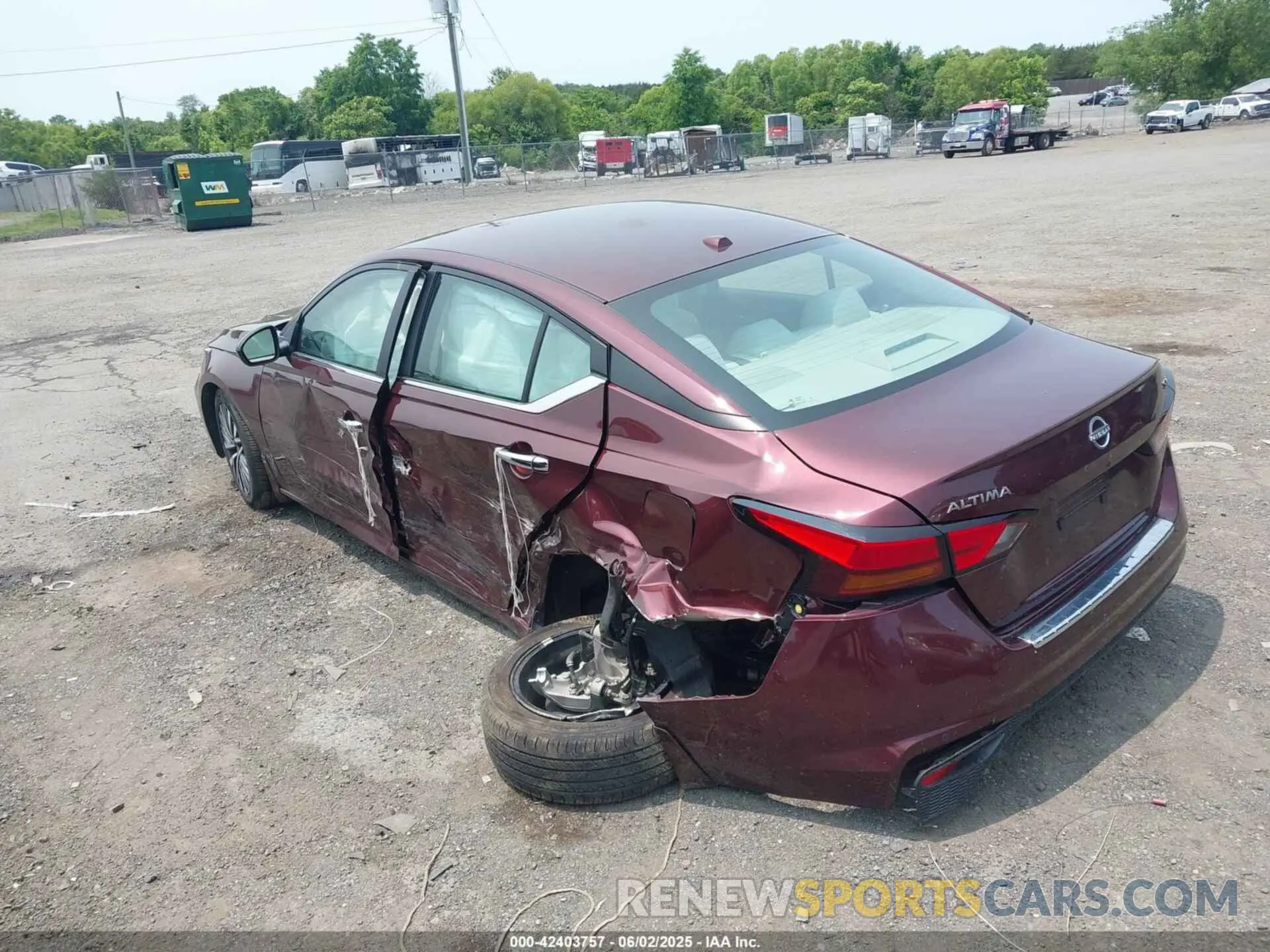 3 Photograph of a damaged car 1N4BL4DVXPN423068 NISSAN ALTIMA 2023