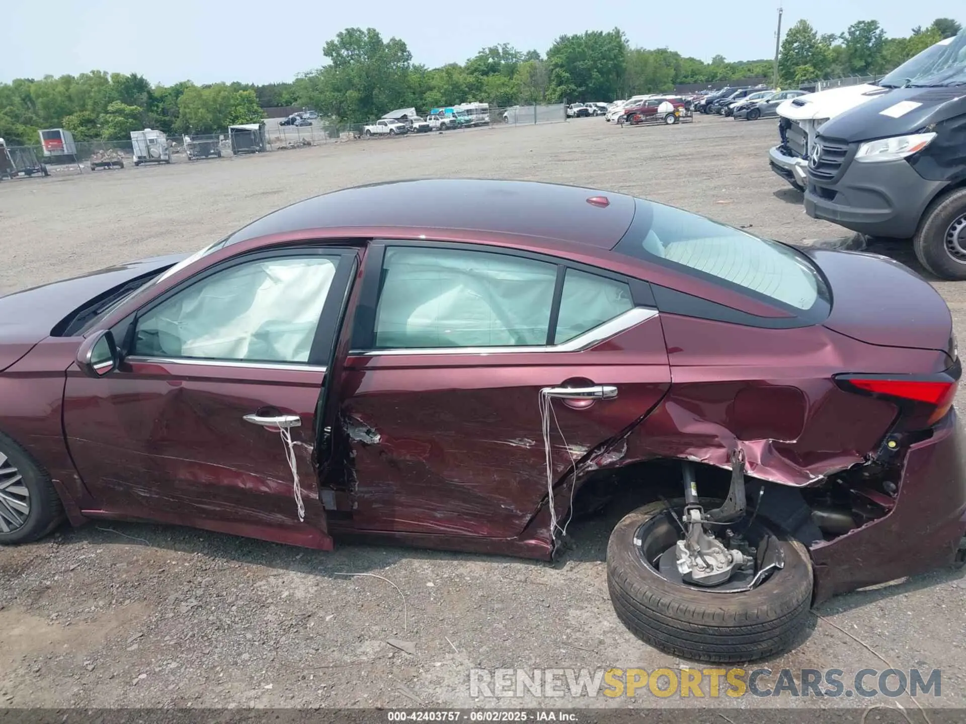 6 Photograph of a damaged car 1N4BL4DVXPN423068 NISSAN ALTIMA 2023