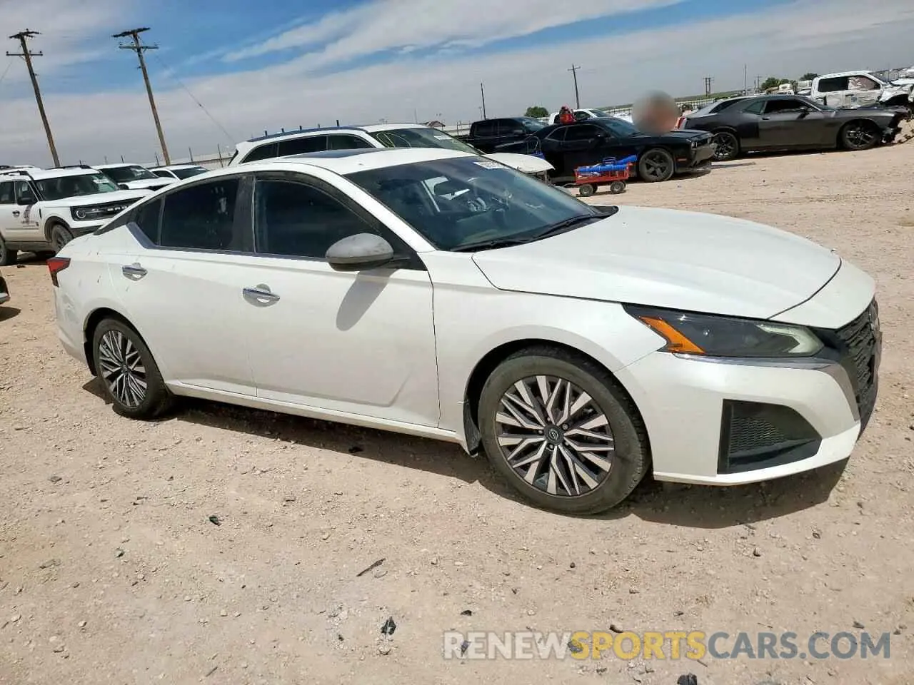 4 Photograph of a damaged car 1N4BL4DVXPN425094 NISSAN ALTIMA 2023