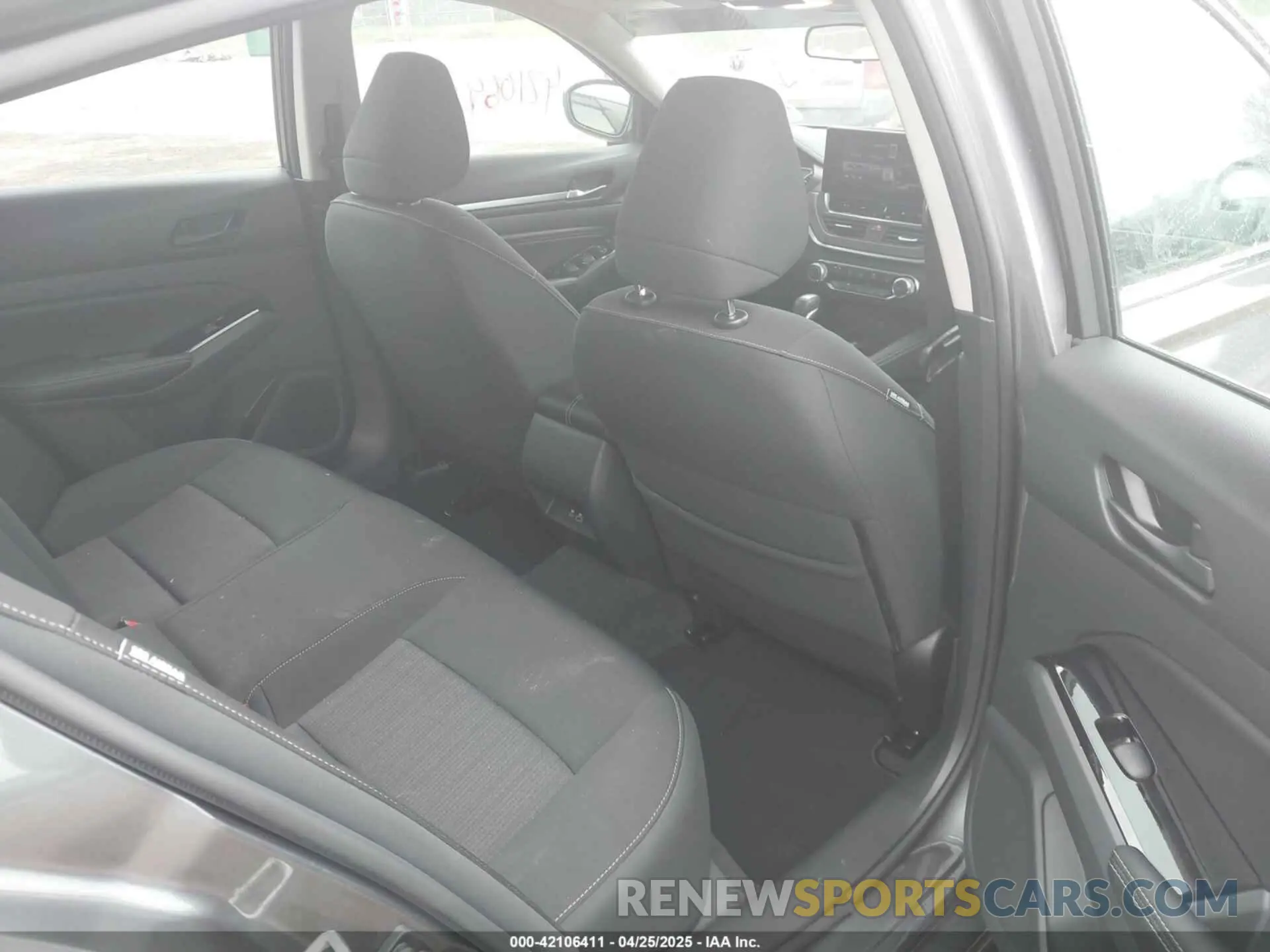 8 Photograph of a damaged car 1N4BL4DW0PN302056 NISSAN ALTIMA 2023