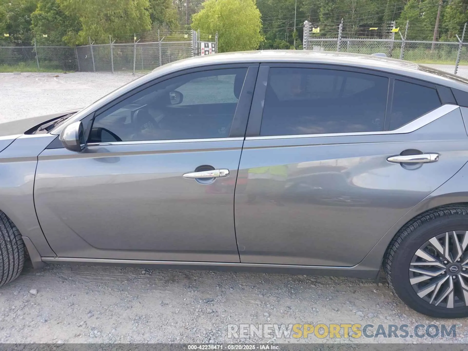 14 Photograph of a damaged car 1N4BL4DW1PN338399 NISSAN ALTIMA 2023