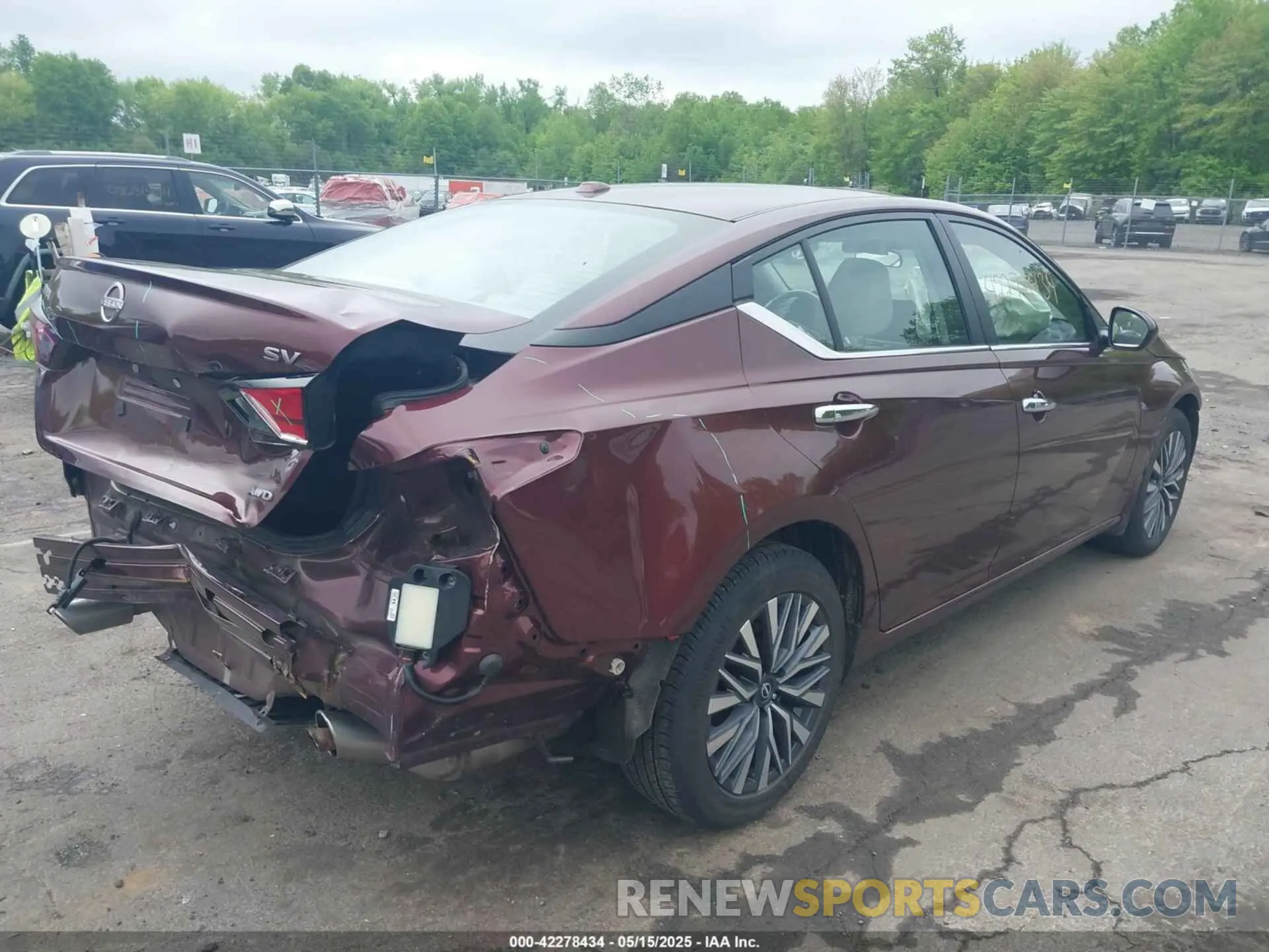 4 Photograph of a damaged car 1N4BL4DW2PN387692 NISSAN ALTIMA 2023