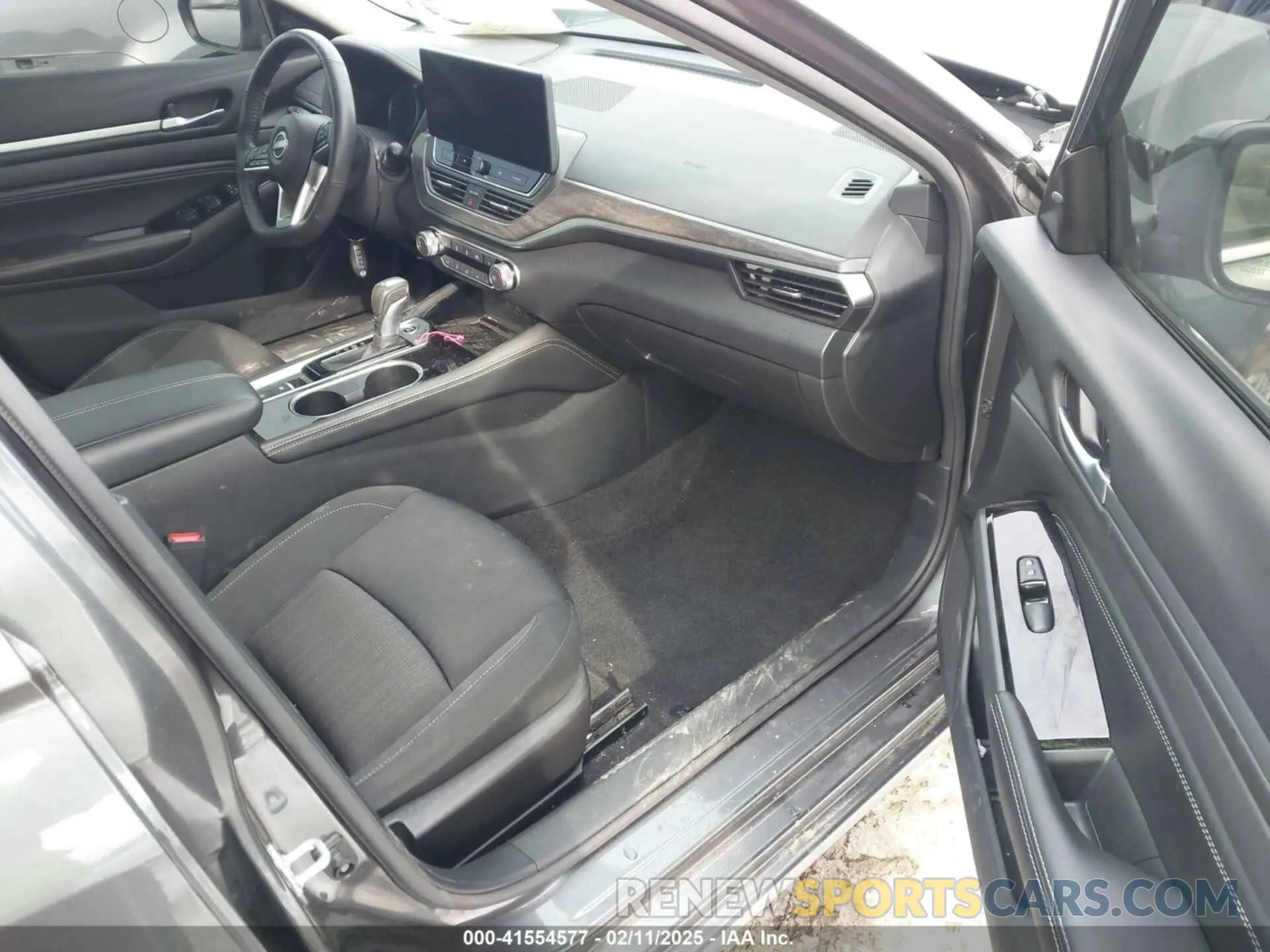 5 Photograph of a damaged car 1N4BL4DW4PN393817 NISSAN ALTIMA 2023