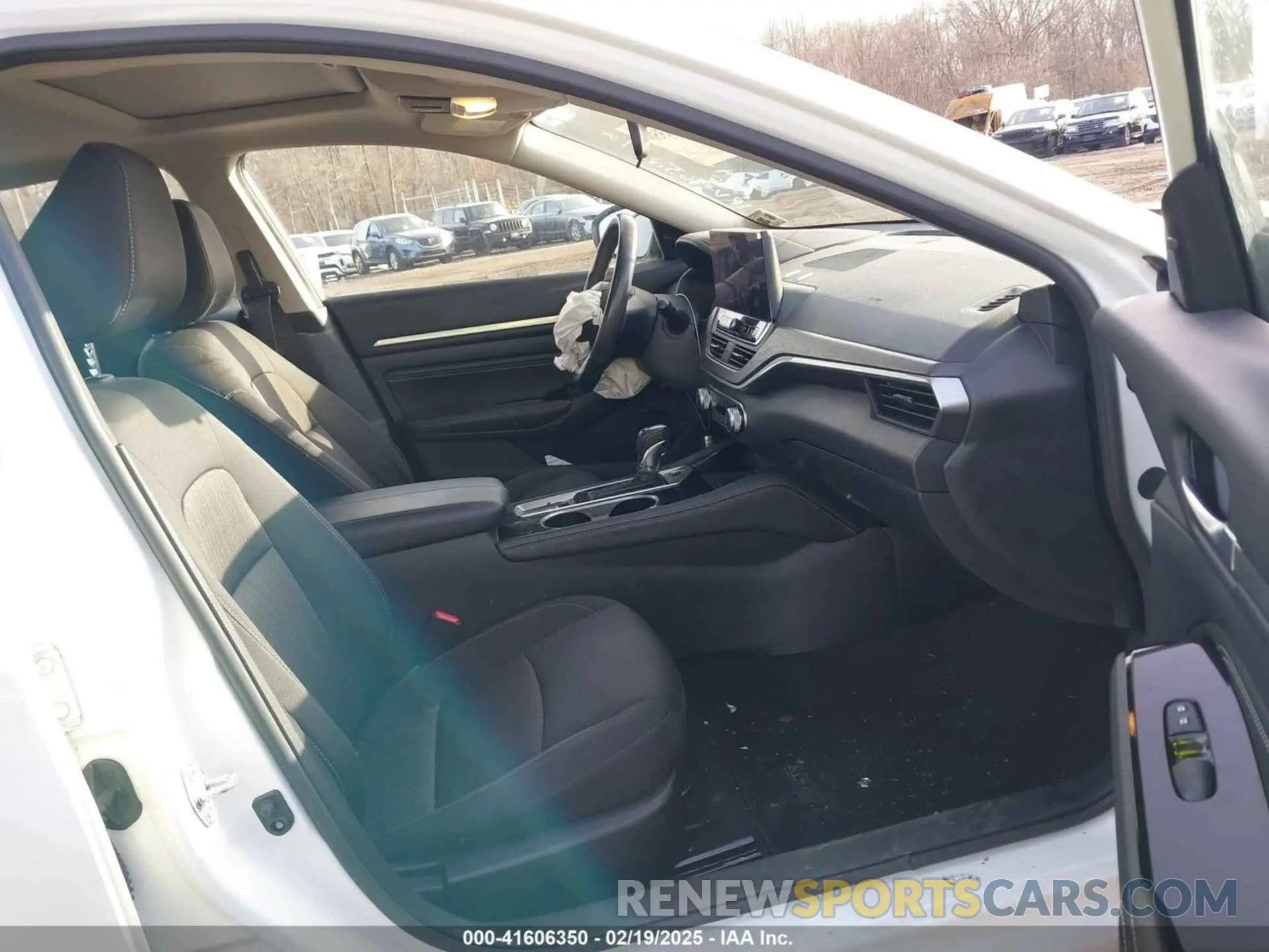 5 Photograph of a damaged car 1N4BL4DW9PN408845 NISSAN ALTIMA 2023