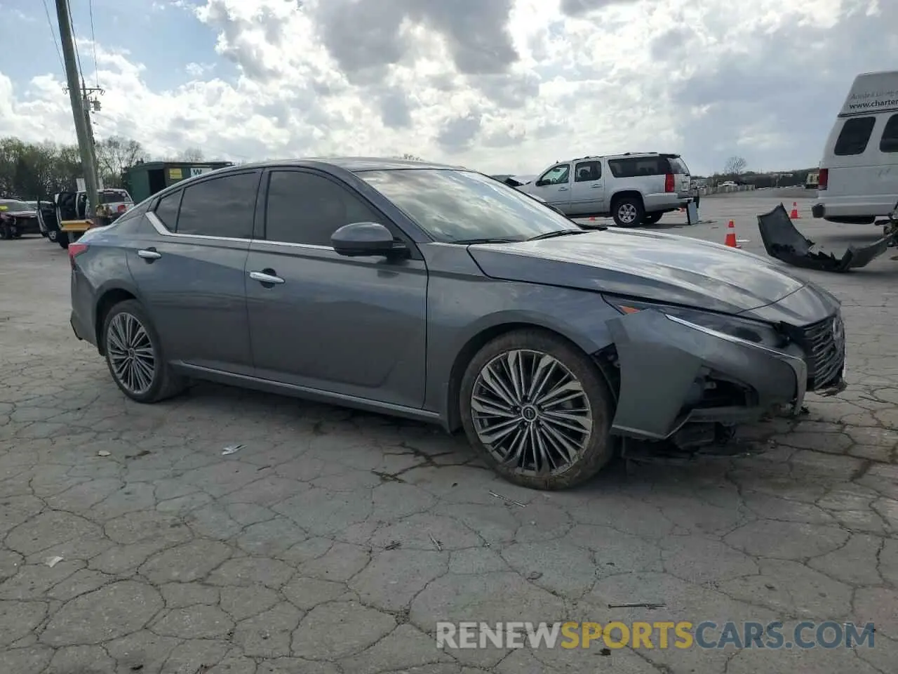 4 Photograph of a damaged car 1N4BL4EV2PN380988 NISSAN ALTIMA 2023