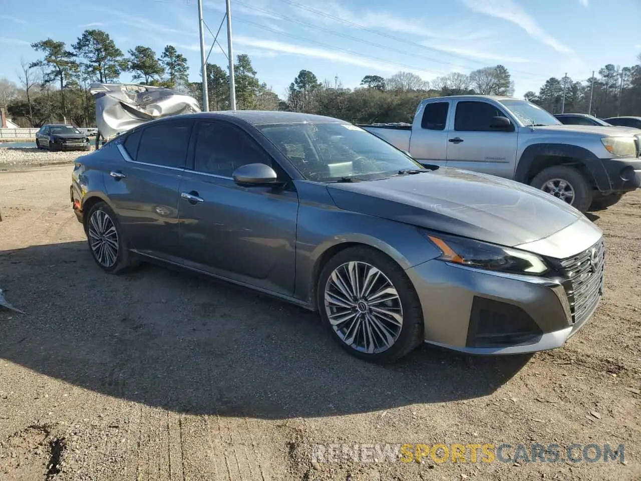 4 Photograph of a damaged car 1N4BL4EV2PN399590 NISSAN ALTIMA 2023