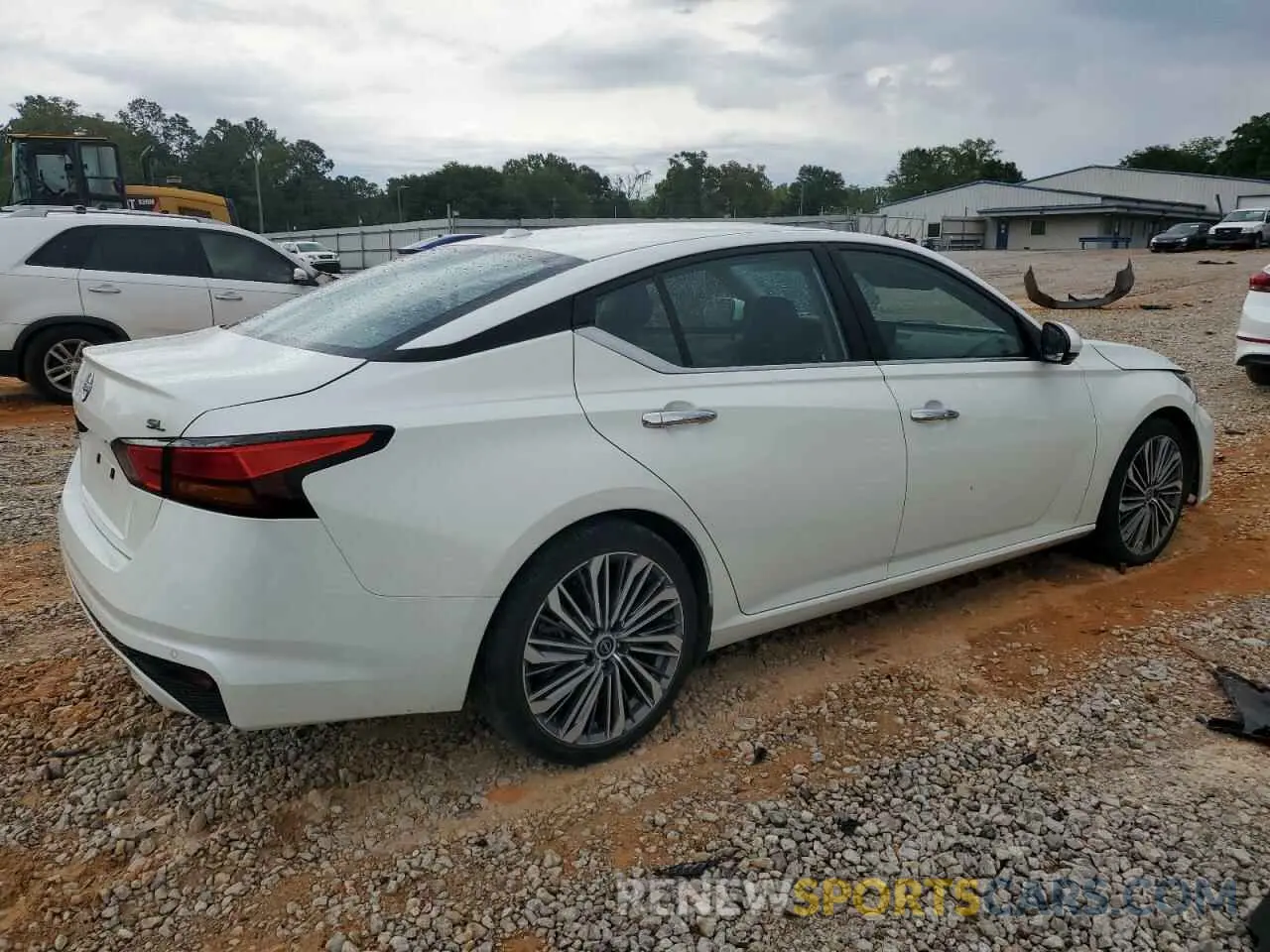 3 Photograph of a damaged car 1N4BL4EV4PN367255 NISSAN ALTIMA 2023
